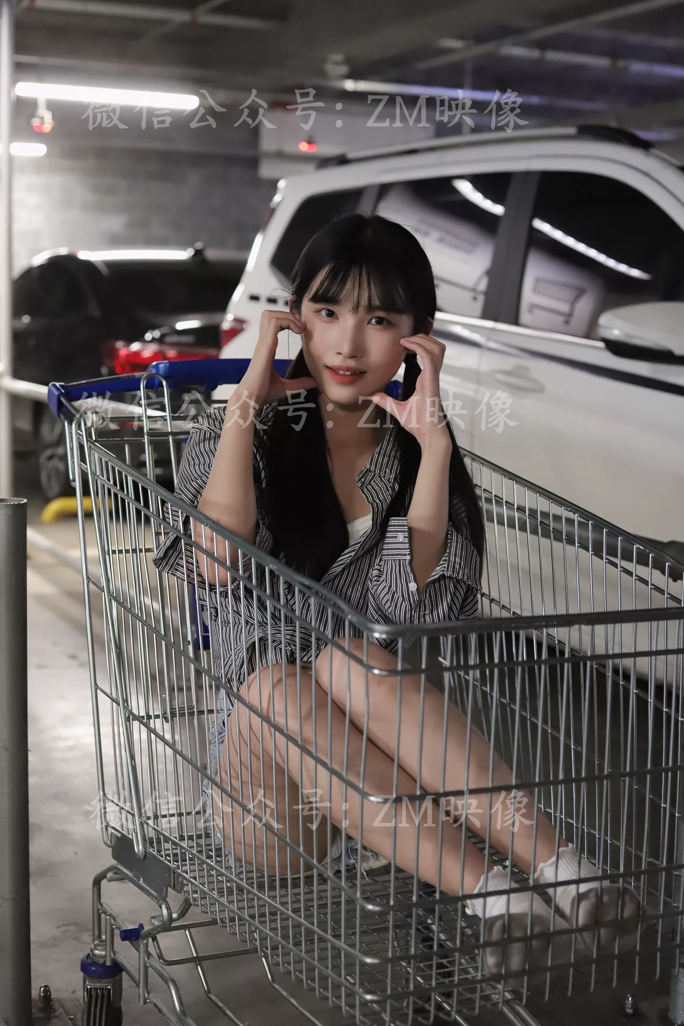 [织梦映像]NO.053 爱在深秋-轻罗小扇扑流萤[305P/1V/5.33GB]插图