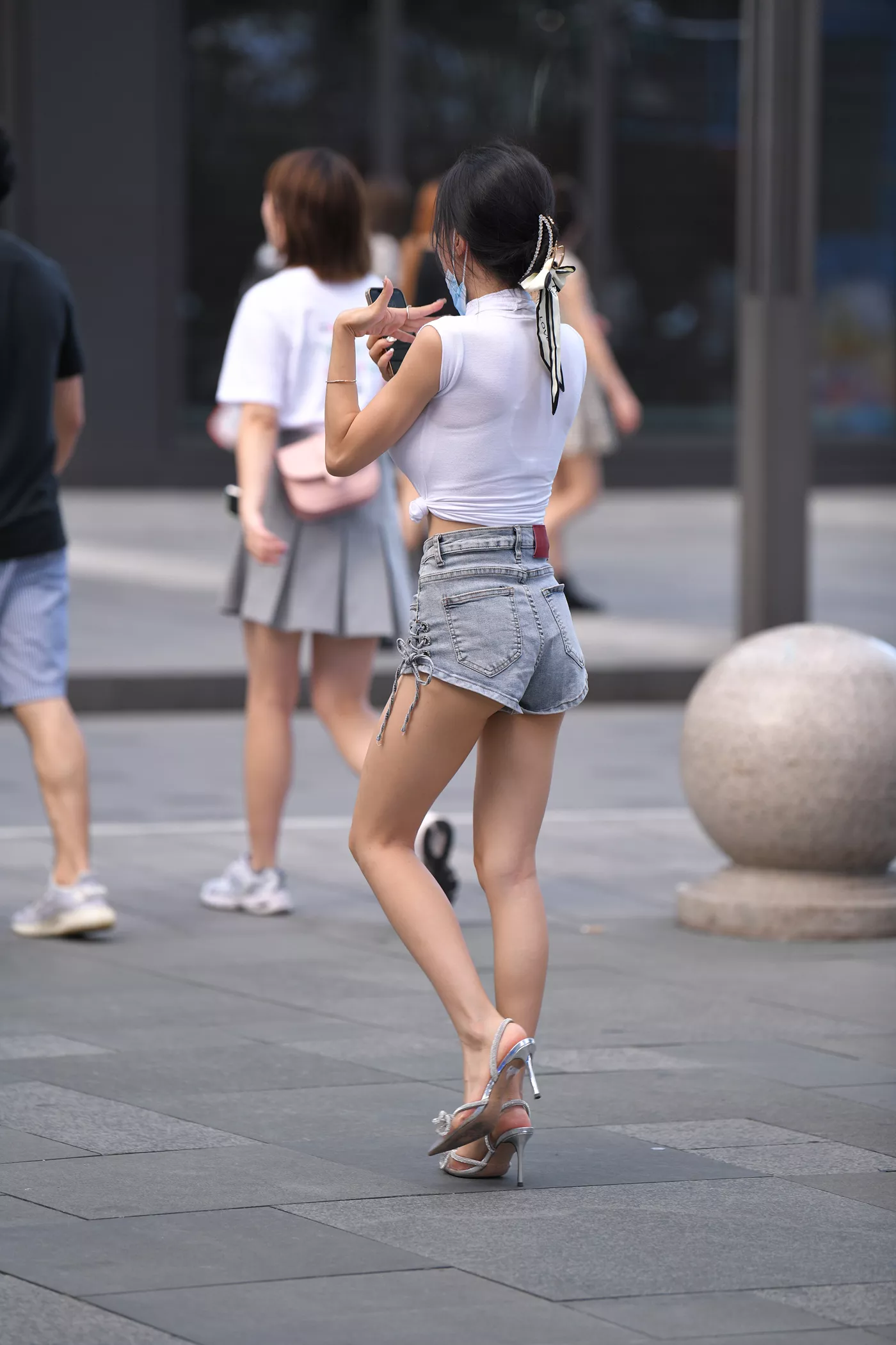 精选街拍作品 NO.4670 牛仔短裤姓感镁钕[159P/490MB]插图