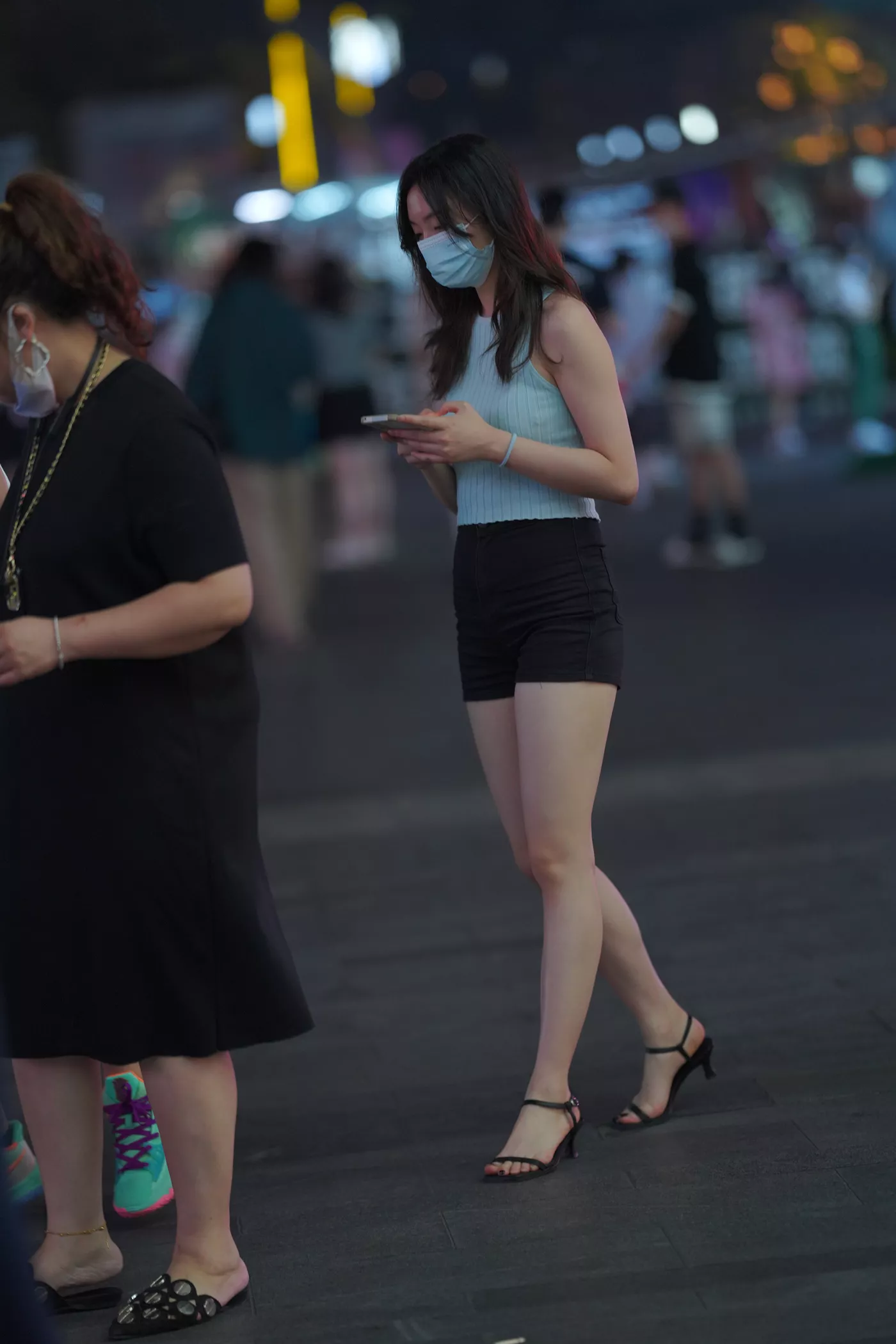 精选街拍作品 NO.4721 牛仔短裤美丽显腿[80P/220MB]插图1