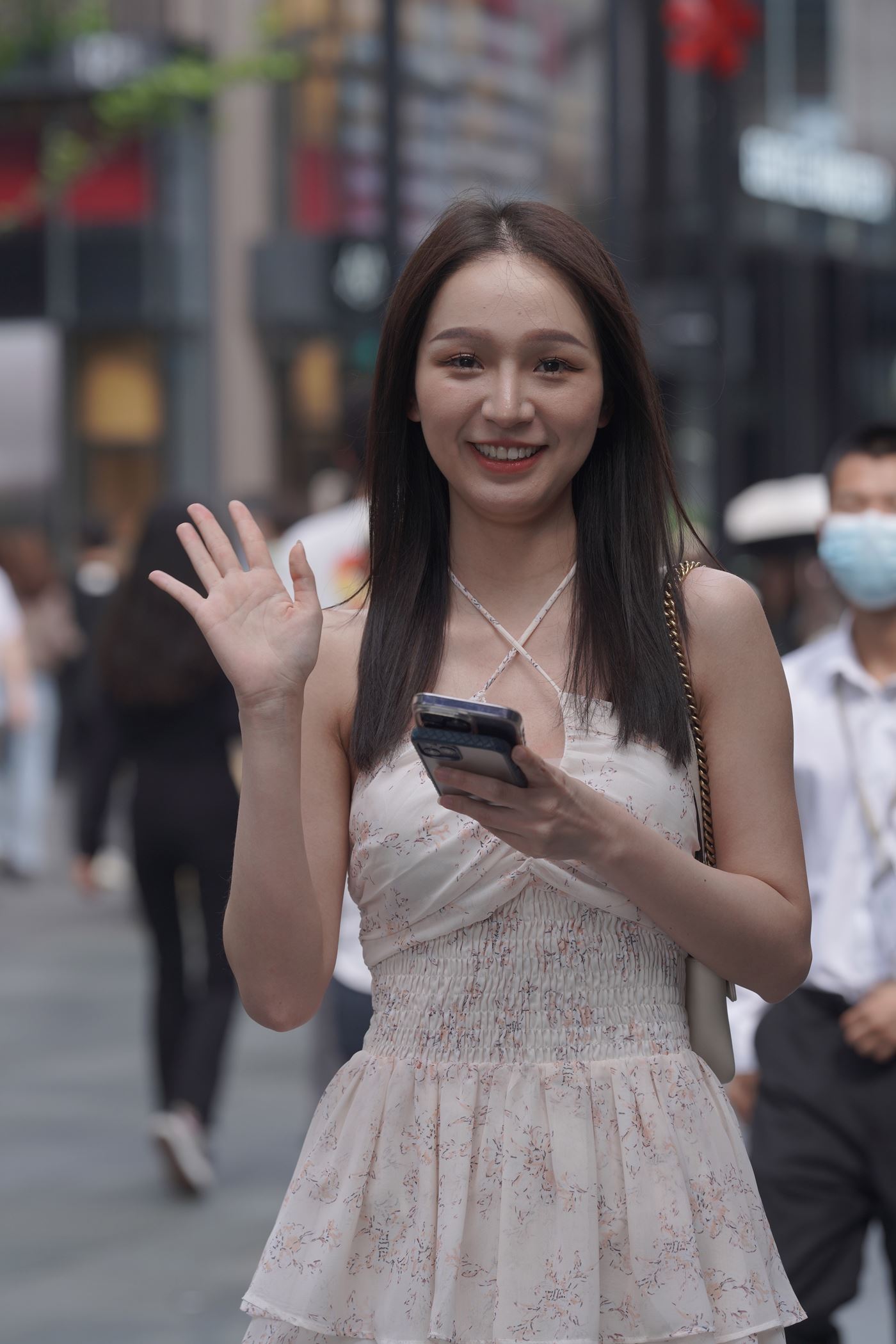 精选街拍作品 NO.4847 清甜可爱碎花纱裙[70P/148MB]插图1