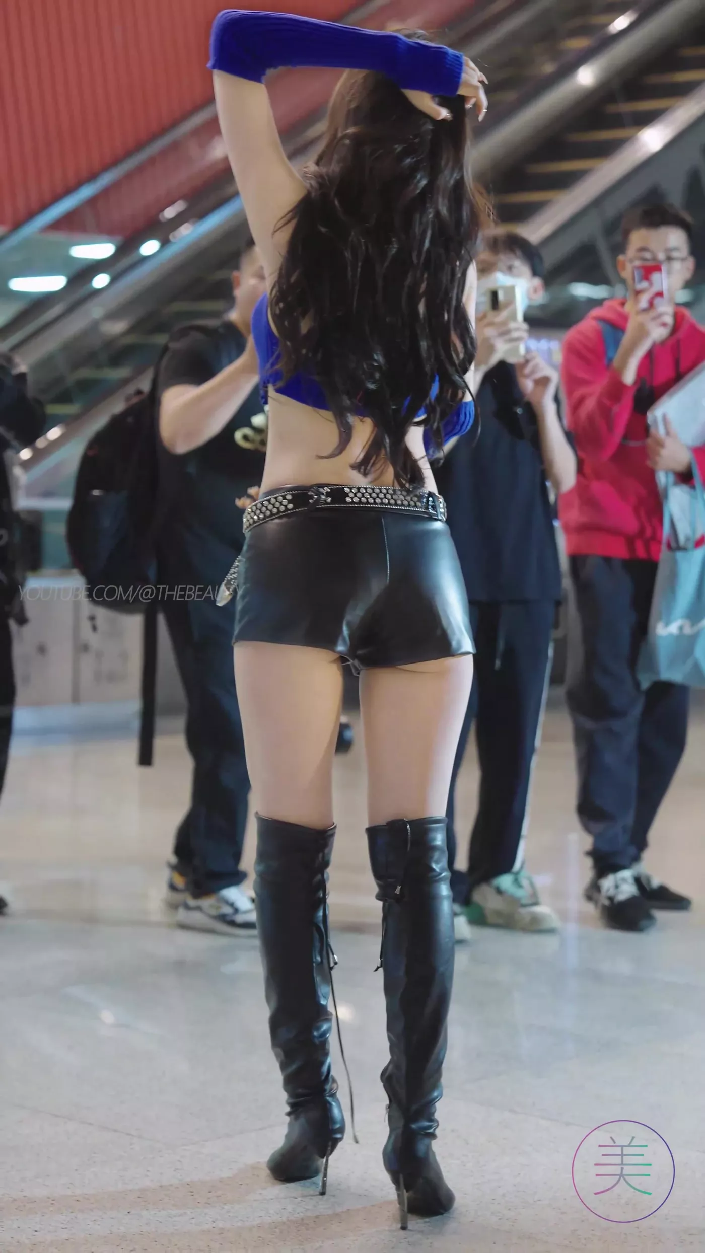 NO.0482 2023 广州车展 Racing Model 车模抖音网荭随拍30[1V/358MB]插图1