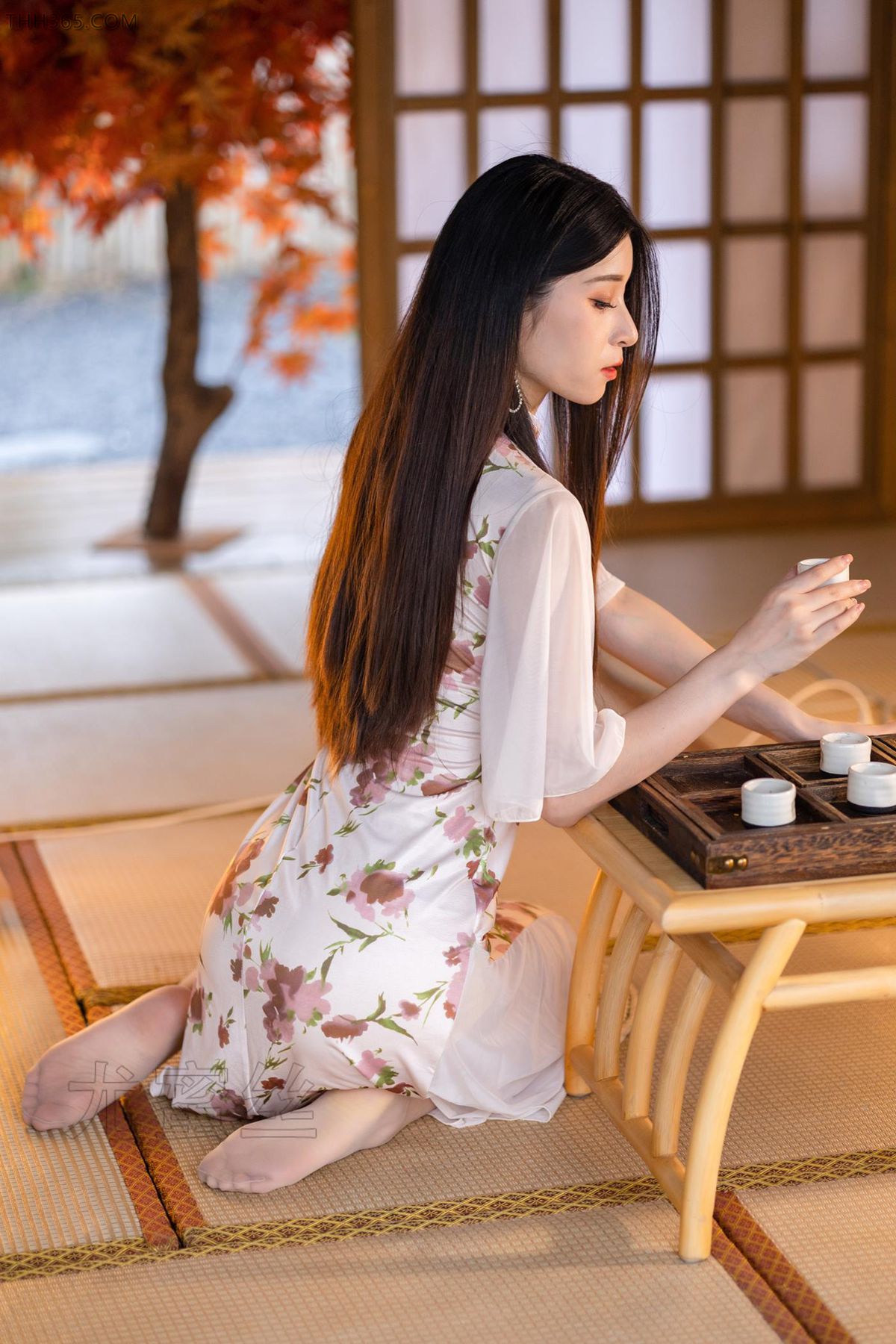 [尤蜜丝]穿搭写真 NO.146[35P/1V/0.98GB]插图2