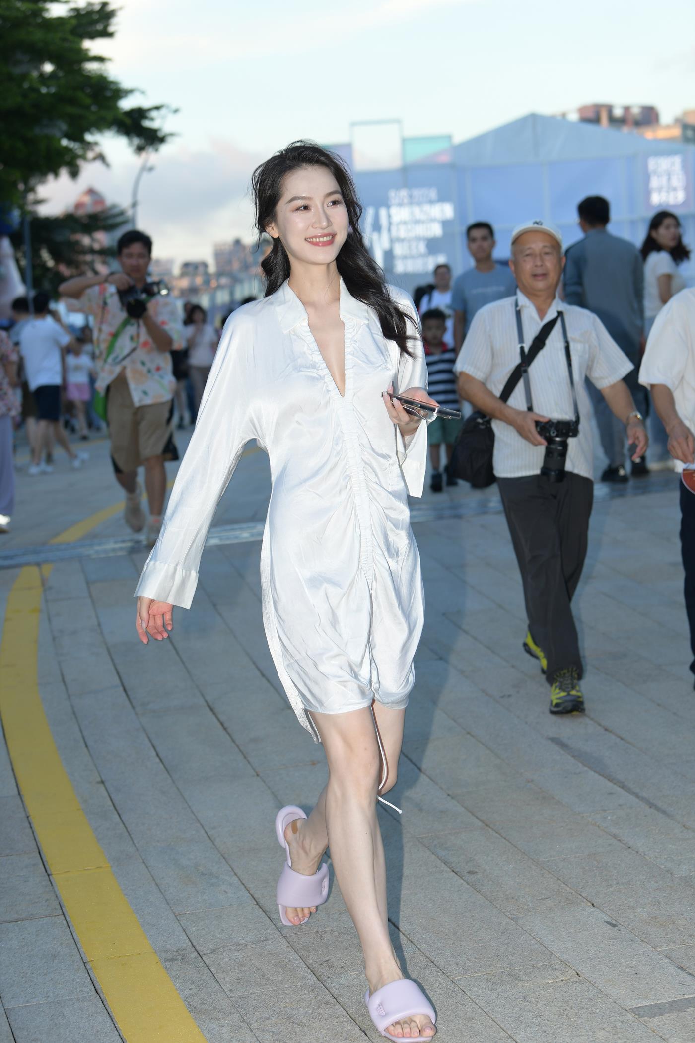 精选街拍作品 NO.4989 简约白裙[53P/116MB]插图2