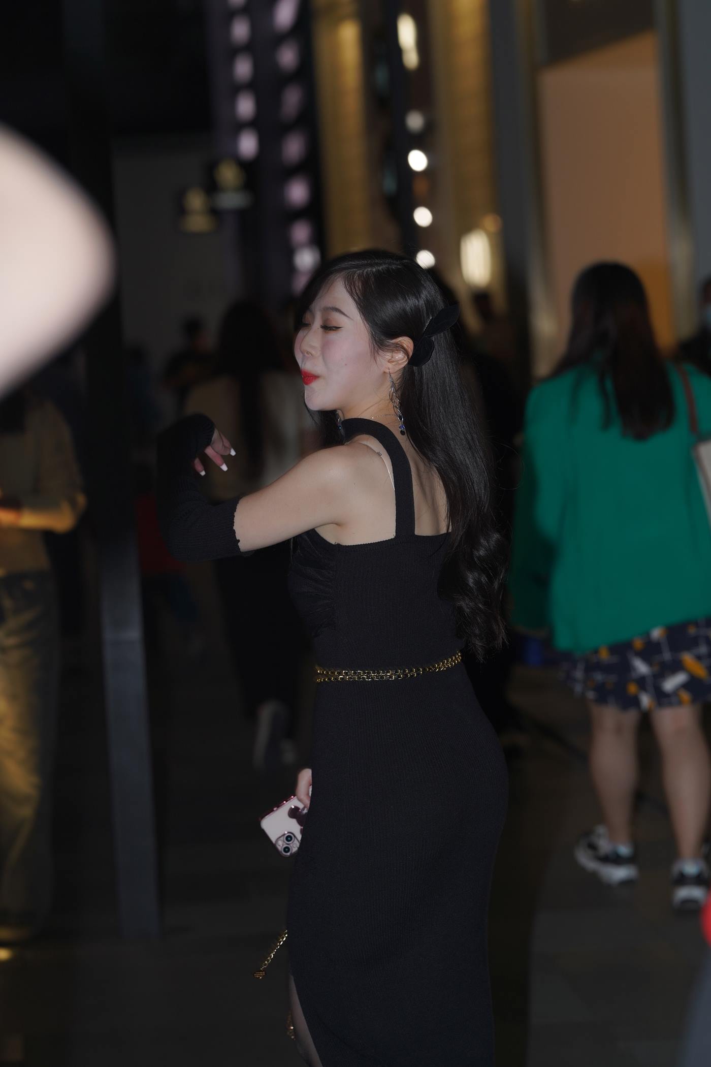 精选街拍作品 NO.5072 复古黑色长裙[190P/591MB]插图1