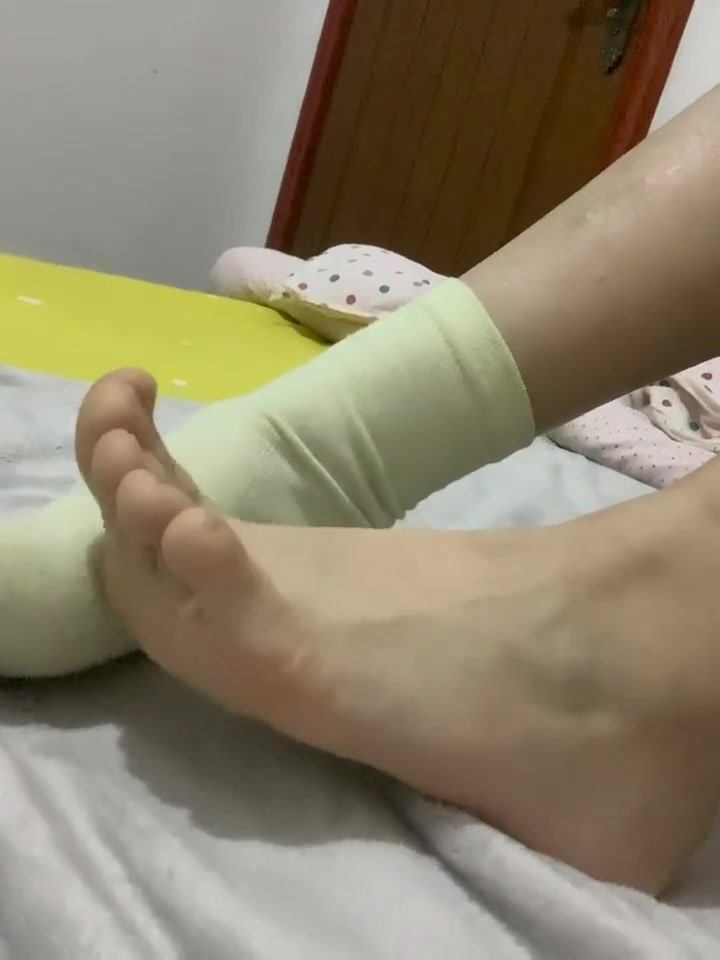 脚模面试脸足同框套路系列-172 [20P/2V/9M]插图2