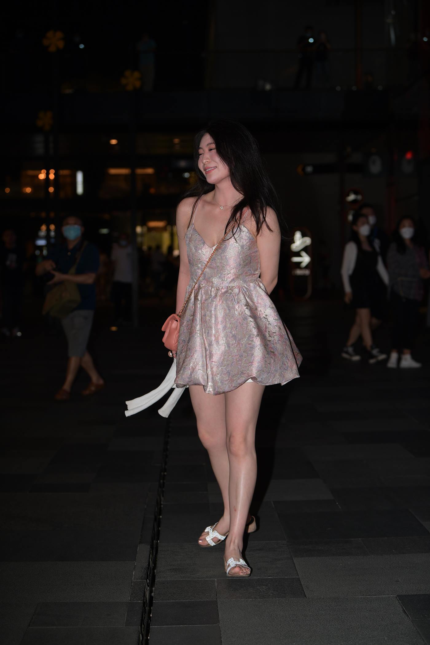 精选街拍作品 NO.5132 甜美连衣裙女神[83P/171MB]插图1