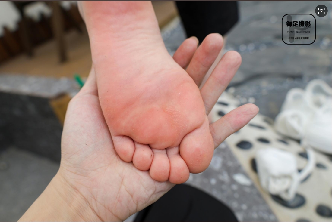 御足摄影：24期 花季停留 图包+视频 [85P/1V/3.05G]插图5