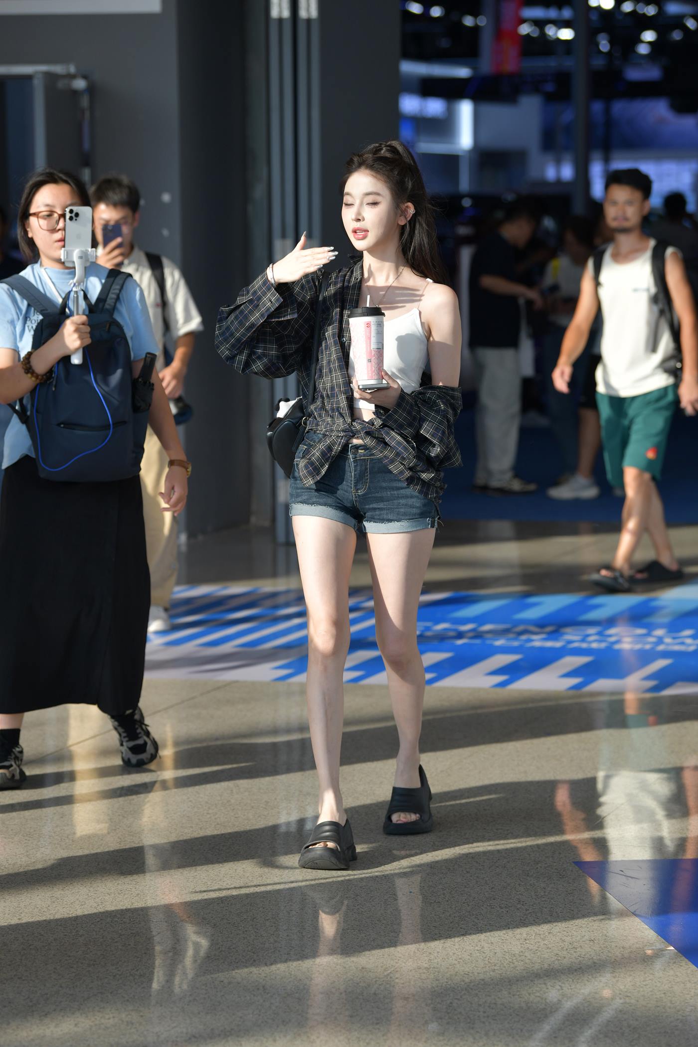 精选街拍作品 NO.5154 甜美靓丽少女[67P/156MB]插图3