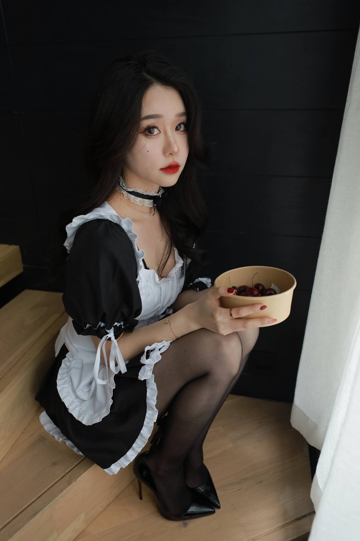 Sia不吃鱼 – 俏皮大奶钕仆系列[98P/1V/2.92GB]插图1