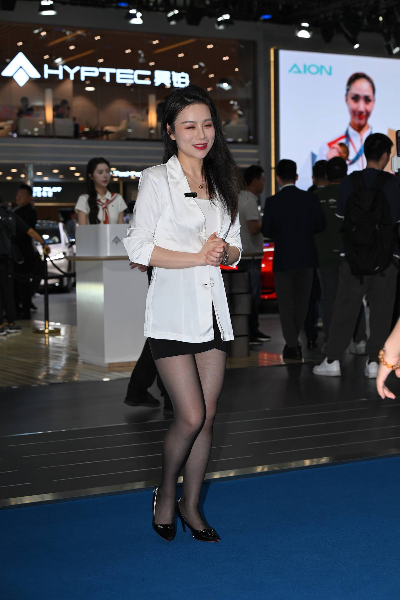 精选街拍作品 NO.5185 白色西装外套配黑丝[129P/313MB]插图3