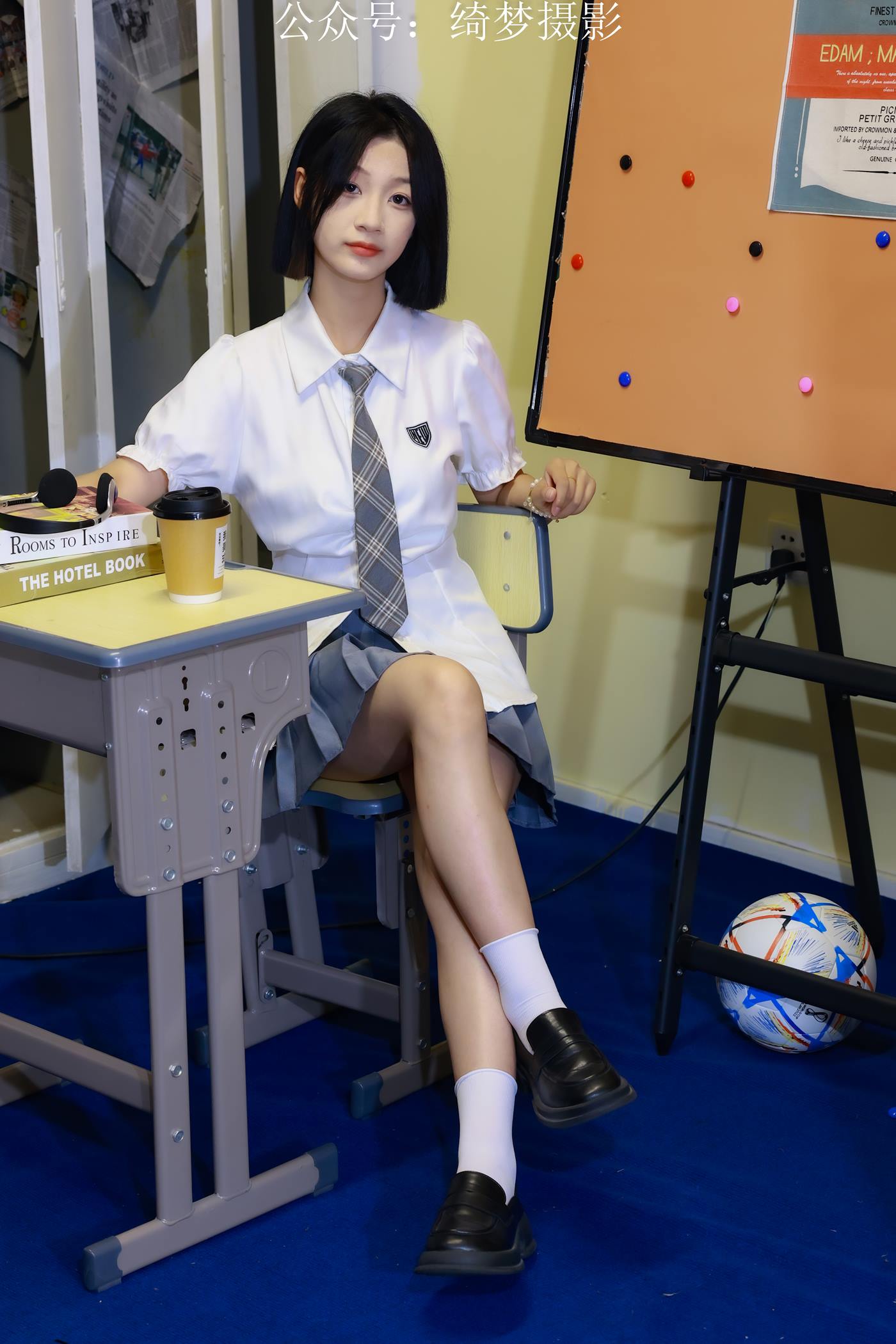 绮梦摄影 2024.08.29 NO.010 Light 珍藏无修无水印版[632P/1V/12.6GB]插图2