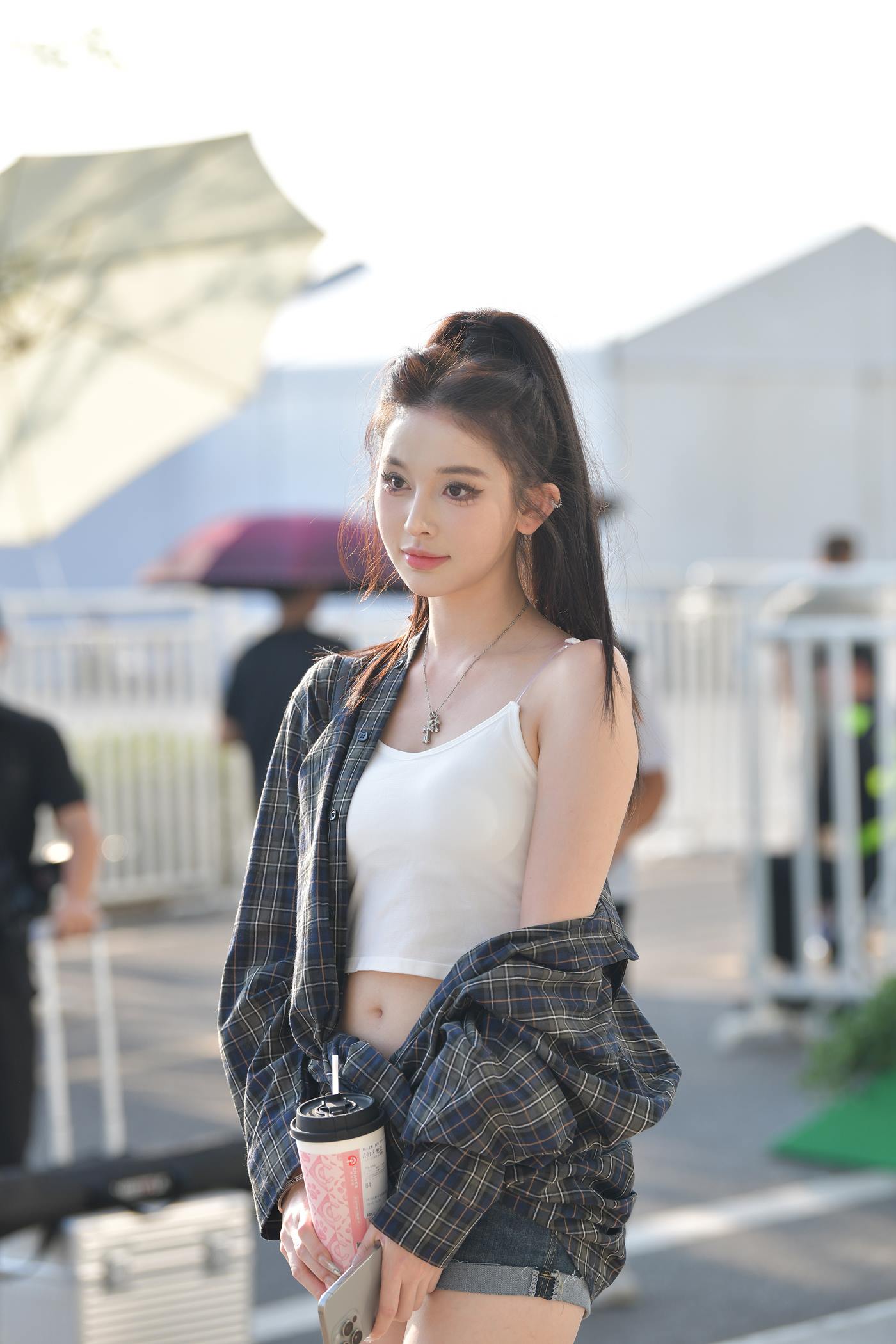 精选街拍作品 NO.5154 甜美靓丽少女[67P/156MB]插图1