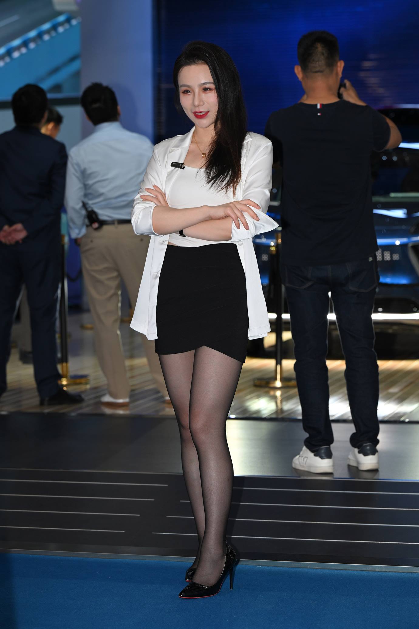 精选街拍作品 NO.5185 白色西装外套配黑丝[129P/313MB]插图1