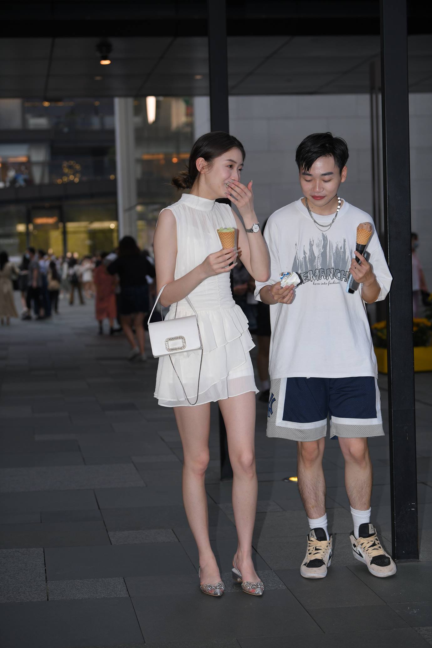 精选街拍作品 NO.5204 白色连衣裙女神[113P/204MB]插图1