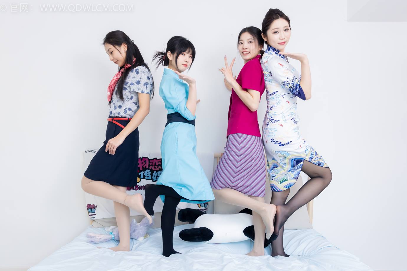 勿恋传媒 NO.2300 岚岚&茯苓&米米&泡泡-高跟鞋、平底鞋、薄肉丝、厚黑[180P/1V/6.36GB]插图