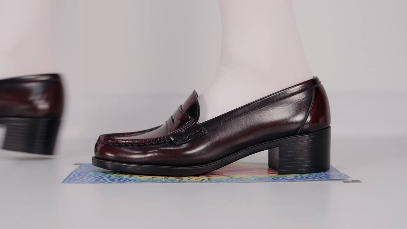 芝士好椰 – 逆天up主把粉丝名字打印到袜子上[3V/1.04GB]插图3