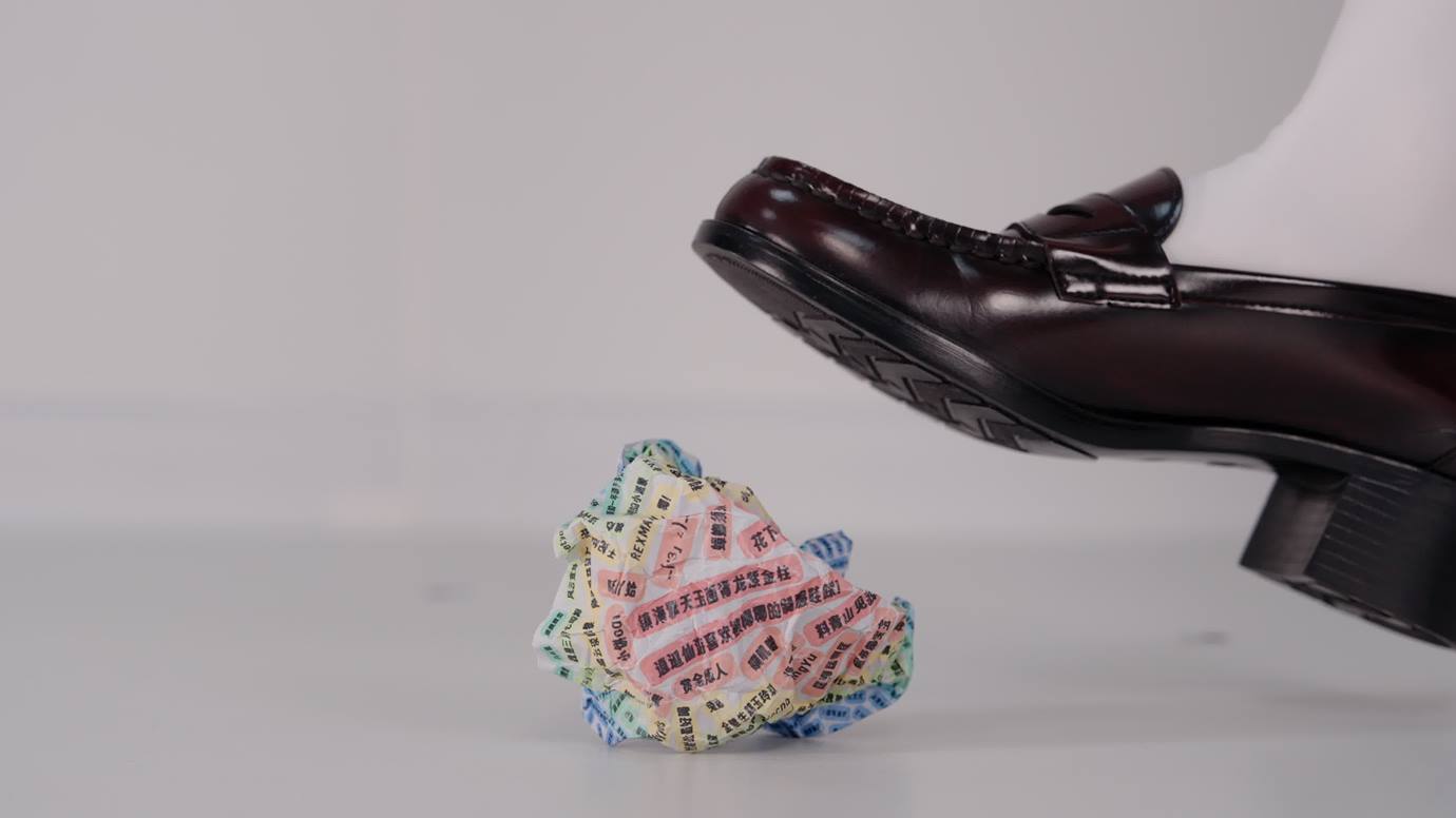 芝士好椰 – 逆天up主把粉丝名字打印到袜子上[3V/1.04GB]插图1