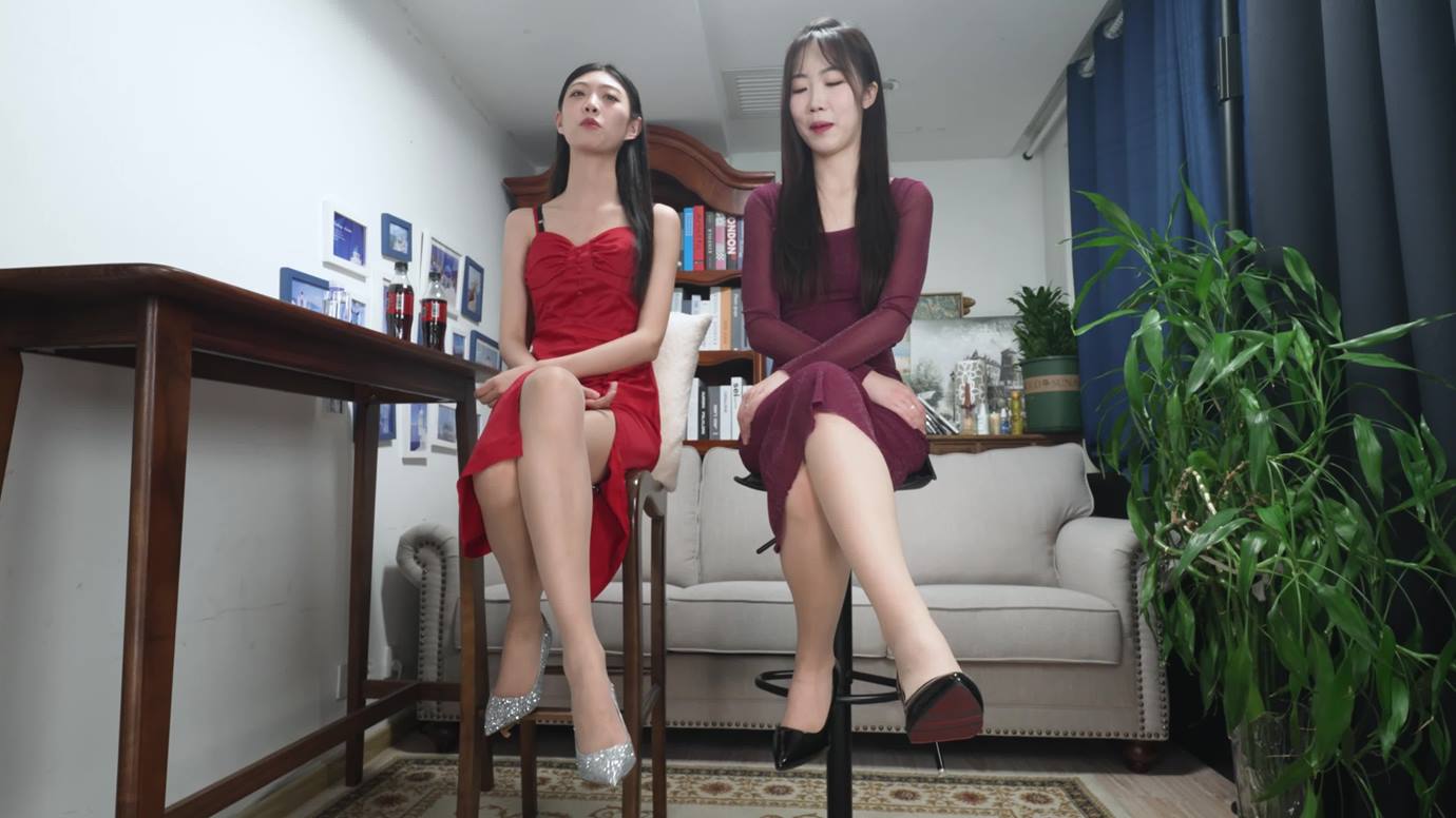 A&F NO.252 Lanlan&Xiaoying-姐妹花包屯裙肉丝高跟挑鞋 第1部[1V/2.34GB]插图2