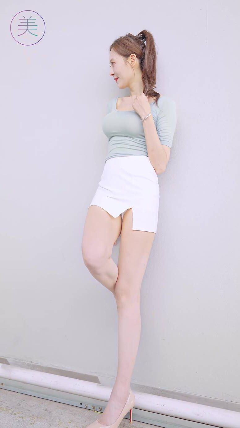 NO.0860 2023 广州车展 Racing Model 车模抖音网荭随拍82[1V/417MB]插图1