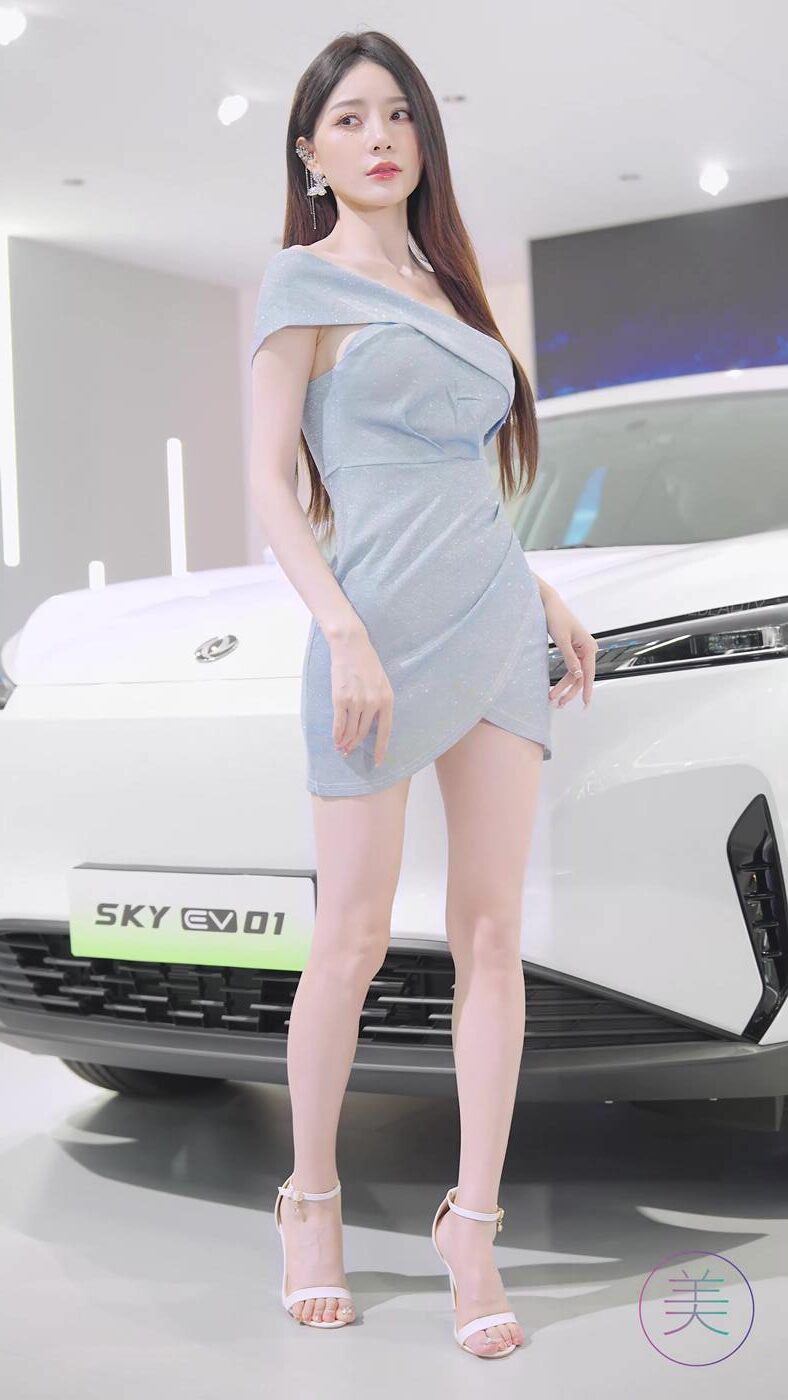 NO.0811 2023 广州车展 Racing Model 车模抖音网荭随拍63[1V/333MB]插图2