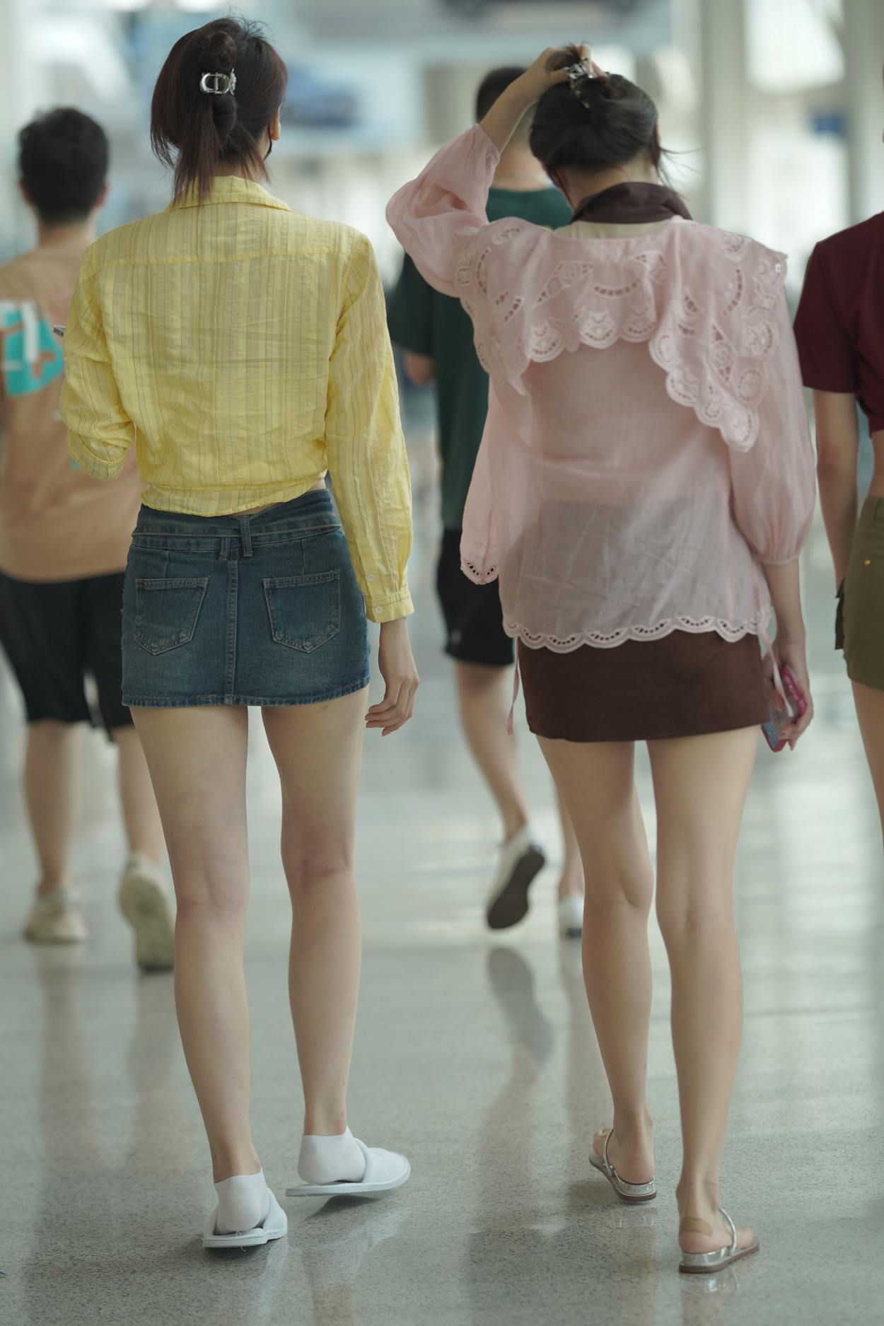 精选街拍作品 NO.5390 休闲装配短裙[97P/209MB]插图3