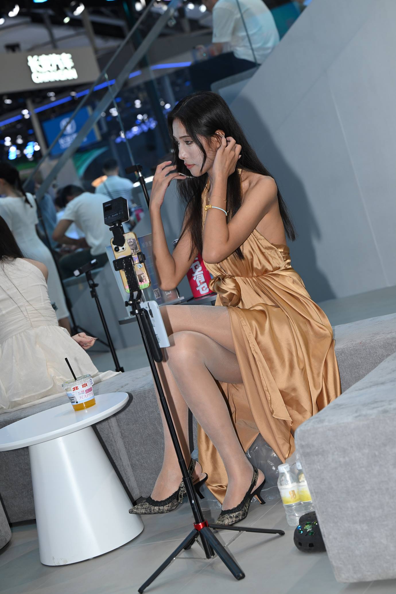 精选街拍作品 NO.5318 棕色长裙[81P/218MB]插图1