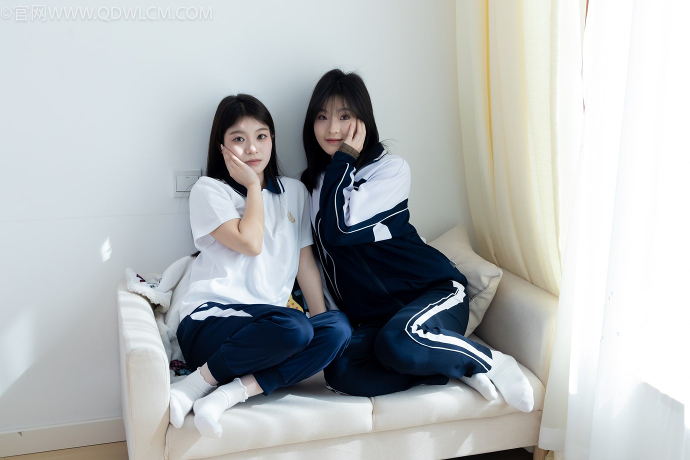 勿恋传媒 NO.2322 闪闪青柠-帆布鞋、白棉袜、青柠薄肉丝、闪闪薄白丝[168P/1V/4.62GB]插图