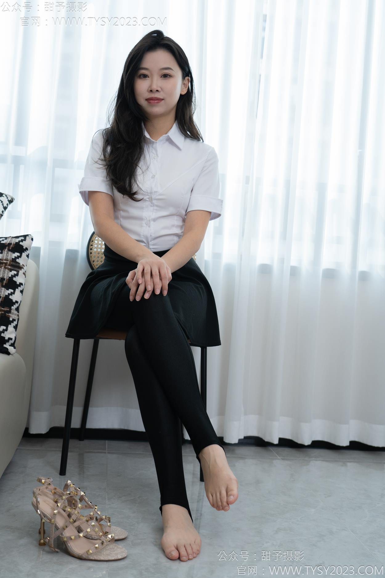 甜予摄影 NO.158 梦梦-高跟鞋、短肉丝、短黑丝、裸足[130P/2V/9.97GB]插图3