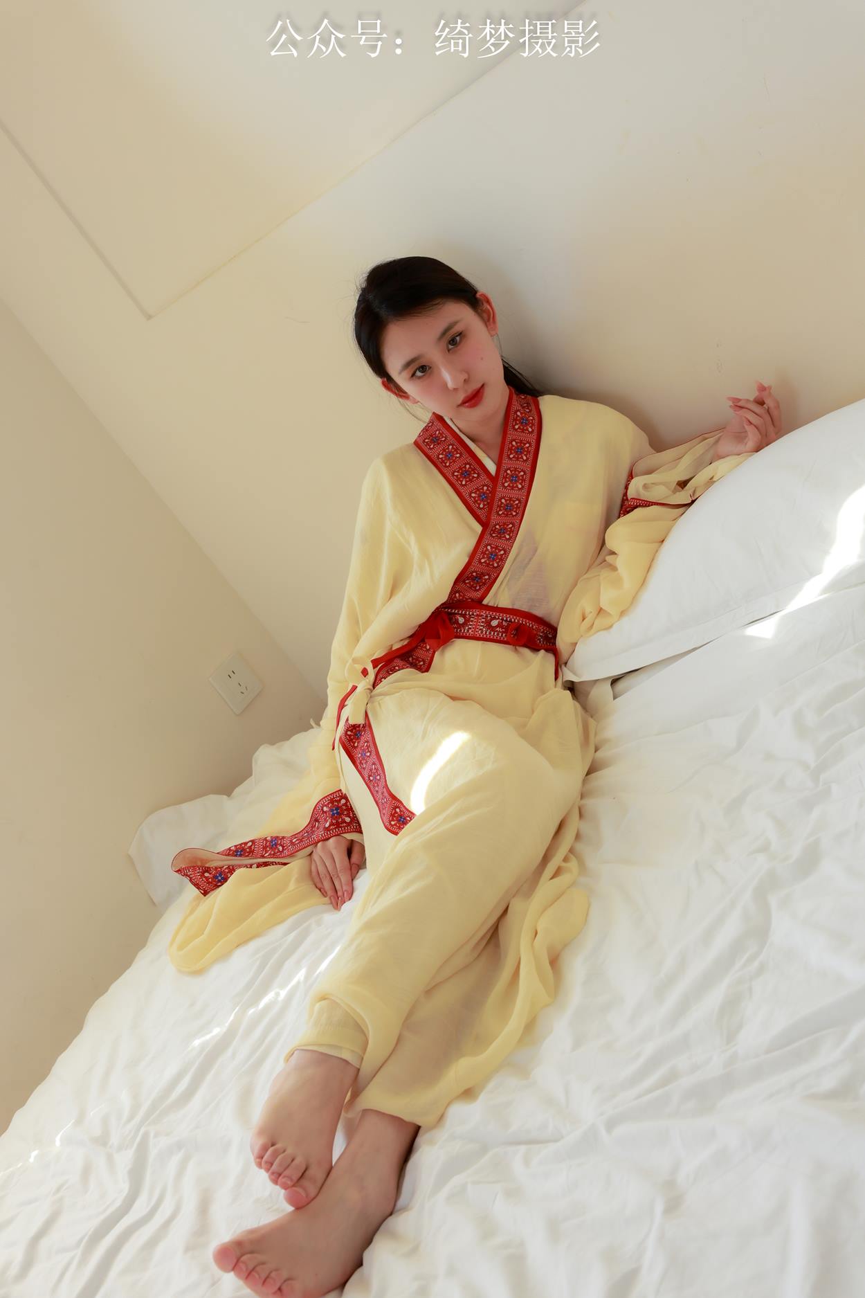 绮梦摄影 2024.09.10 NO.021 yaya 珍藏无修无水印版[624P/2V/14.8GB]插图2
