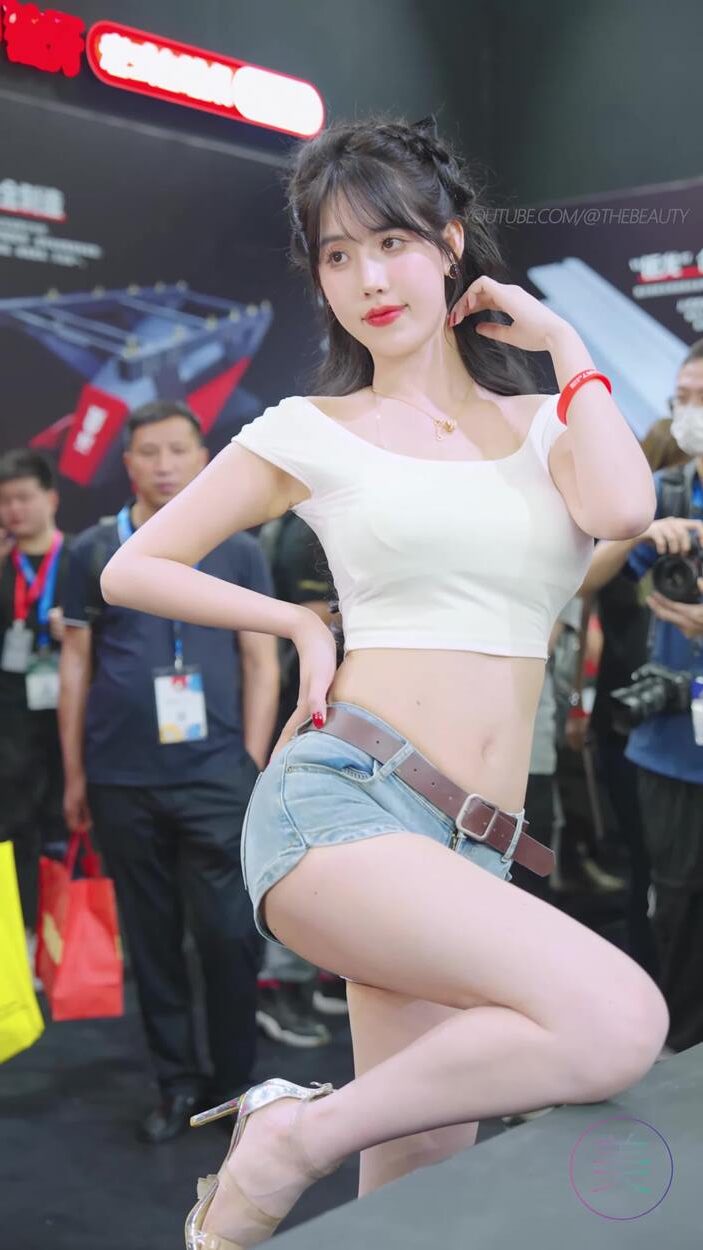 NO.1073 2024 广州国际台球展车模网荭随拍 04[1V/478MB]插图1