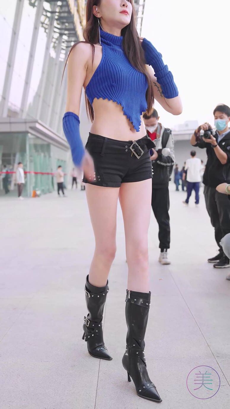 NO.0954 2023 广州车展 Racing Model 车模抖音网荭随拍126[1V/486MB]插图