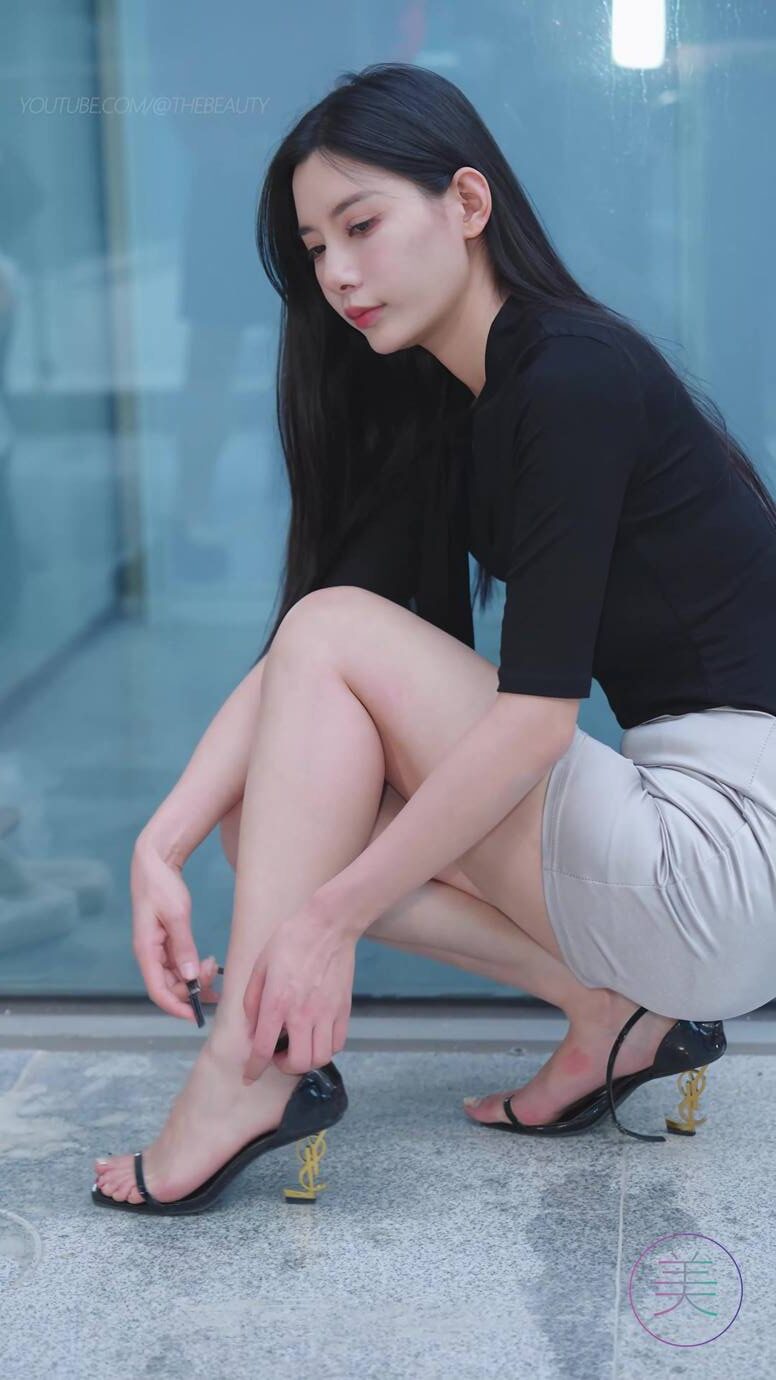 NO.0963 2023 广州车展 Racing Model 车模抖音网荭随拍135[1V/600MB]插图