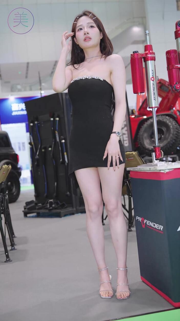 NO.1053 2024 深圳改装车展 Auto Salon 车模抖音网荭随拍 65[1V/325MB]插图1