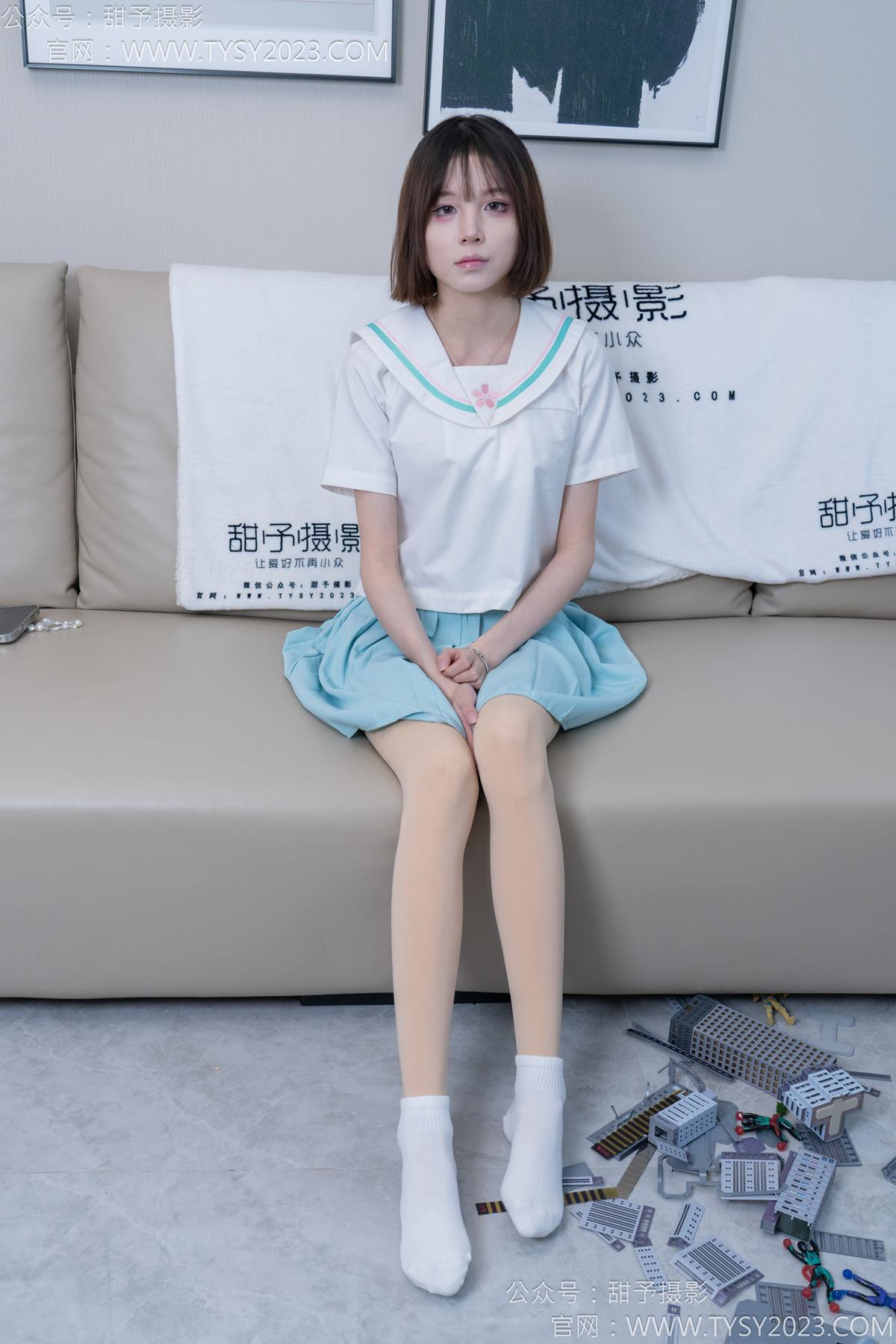 甜予摄影 NO.182 珞珞-板鞋、白棉袜、厚肉丝、小人国剧情[134P/2V/10.5GB]插图1