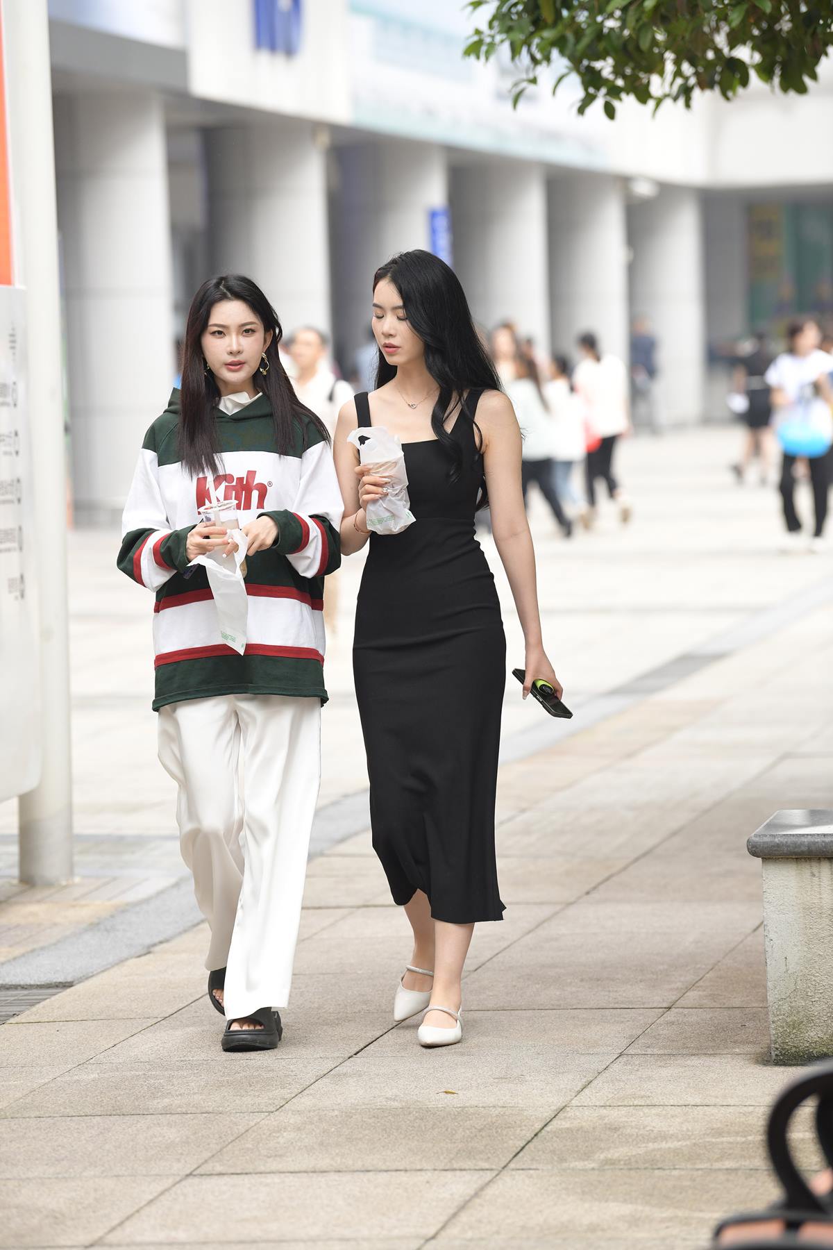 精选街拍作品 NO.5556 黑色吊带修身裙[55P/130MB]插图