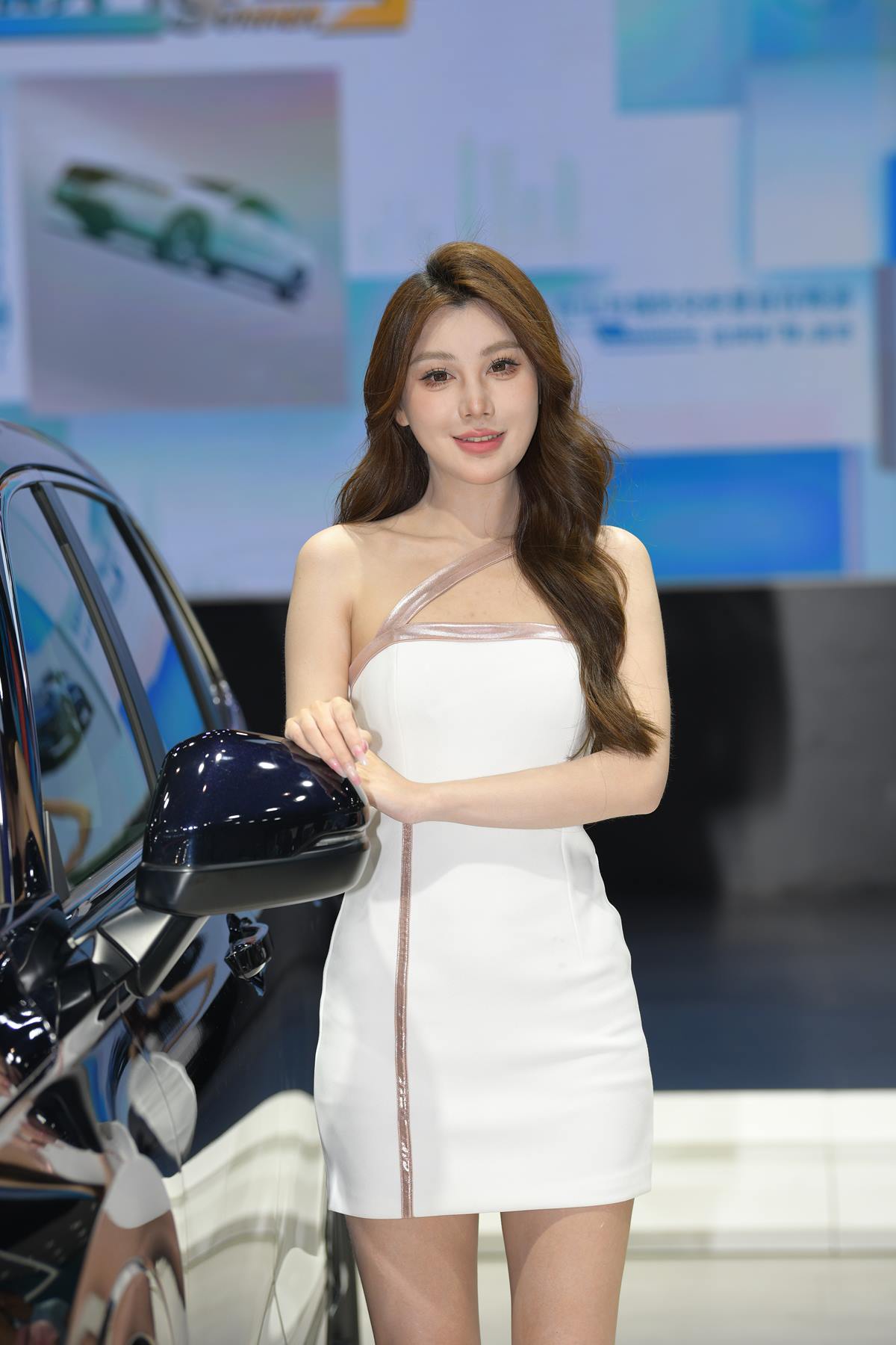 精选街拍作品 NO.5554 白色吊带裙[37P/68MB]插图