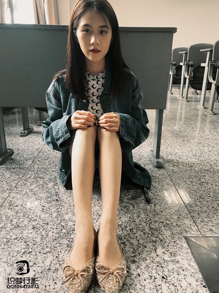 织梦教室肉丝[79P/1V/2.24G]插图