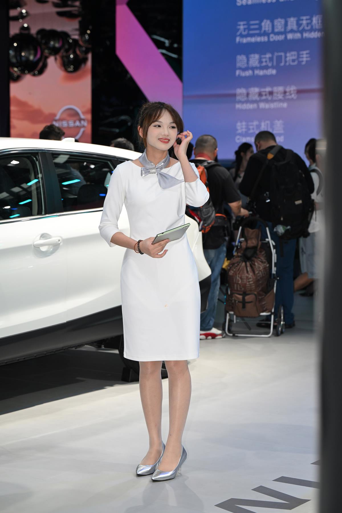 精选街拍作品 NO.5589 清秀OL小解解[53P/93MB]插图1