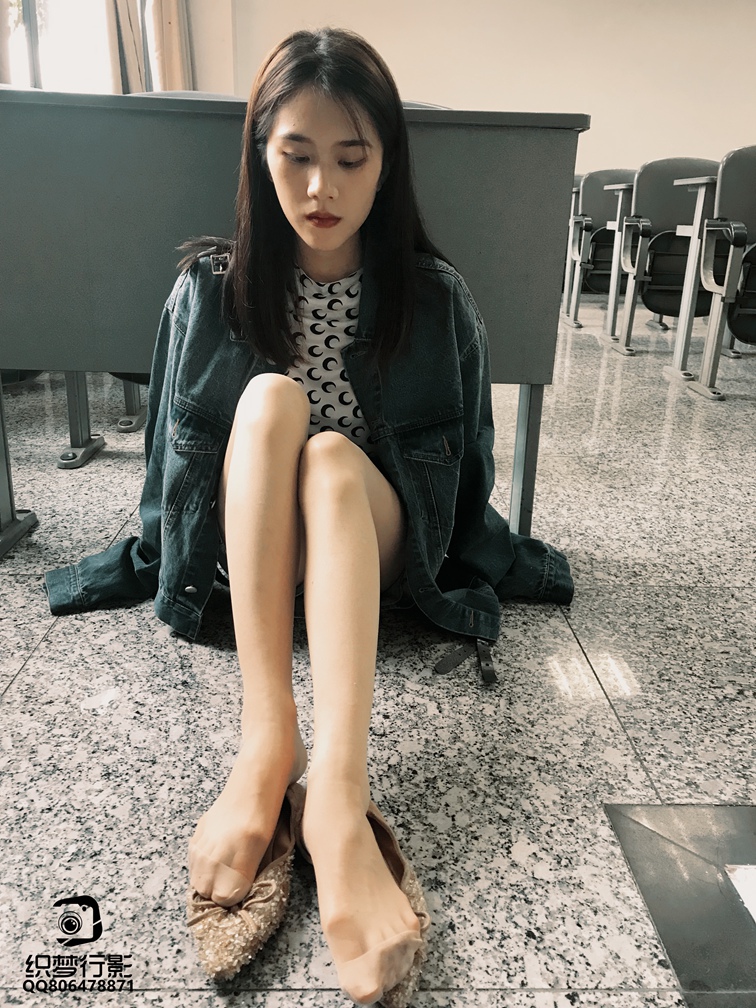 织梦教室肉丝[79P/1V/2.24G]插图2