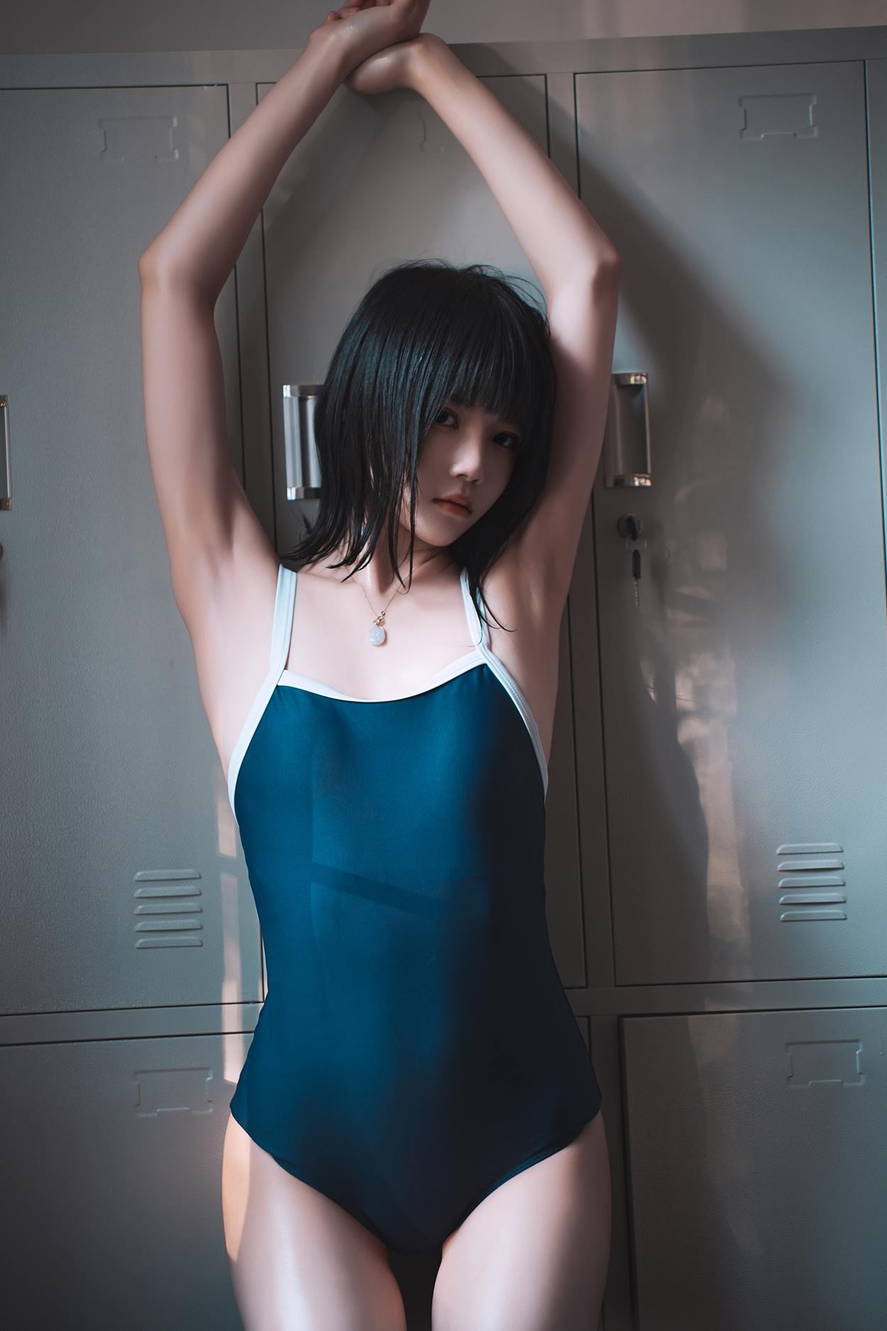 桜桃喵 – 教室死库水[48P/433MB]插图