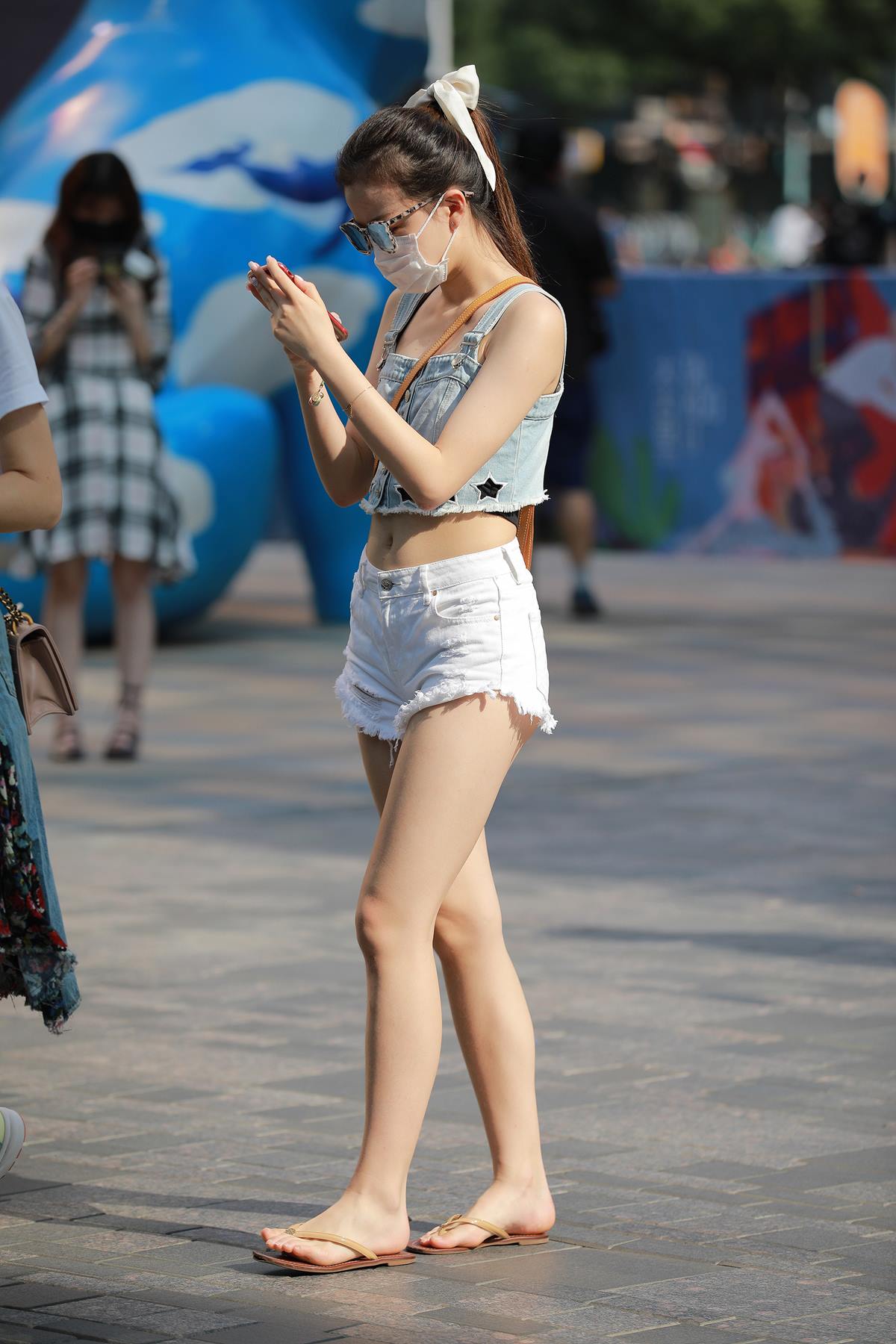 精选街拍作品 NO.5590 白色牛仔短裤[205P/384MB]插图1