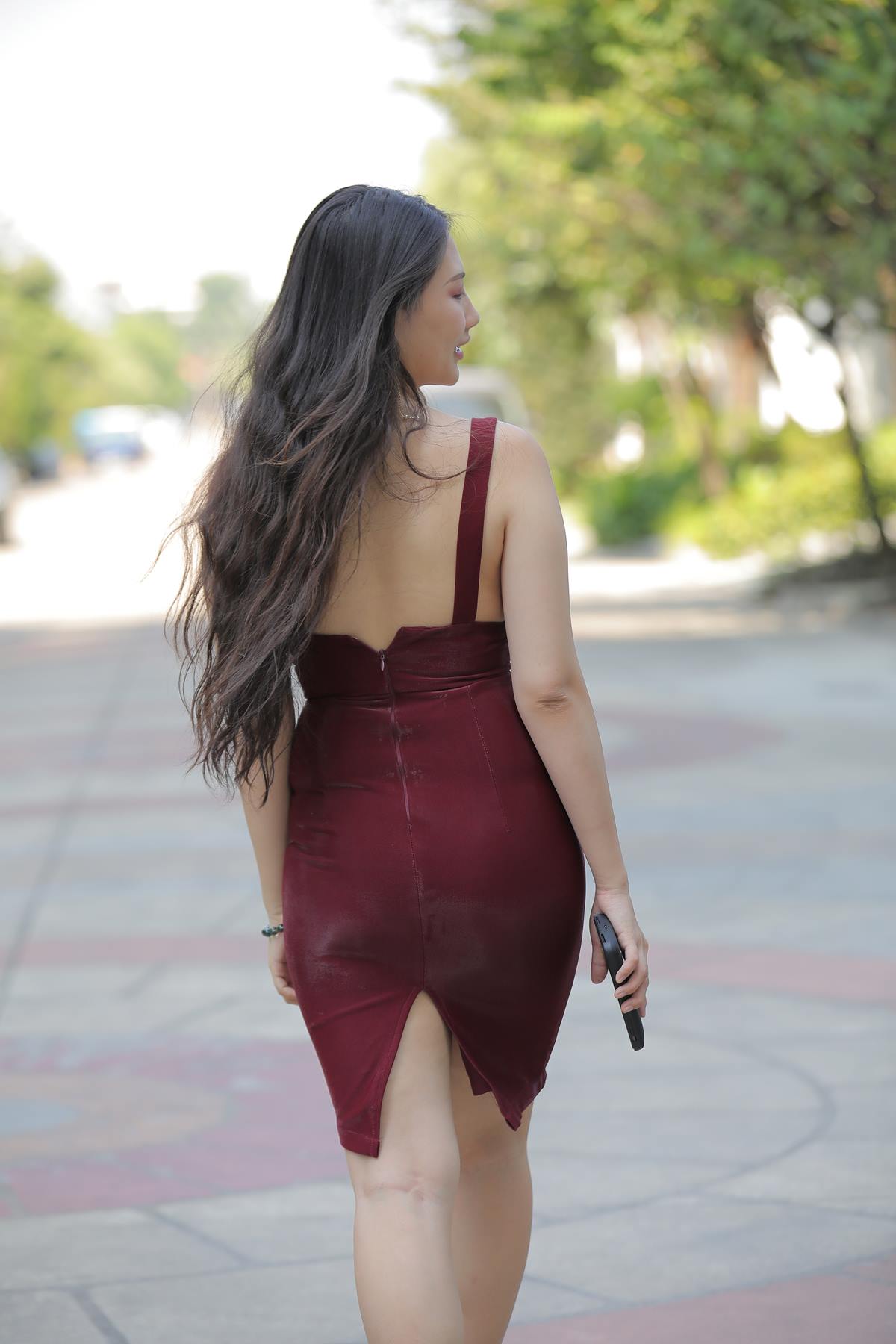 精选街拍作品 NO.5592 棕色吊带裙[469P/646MB]插图