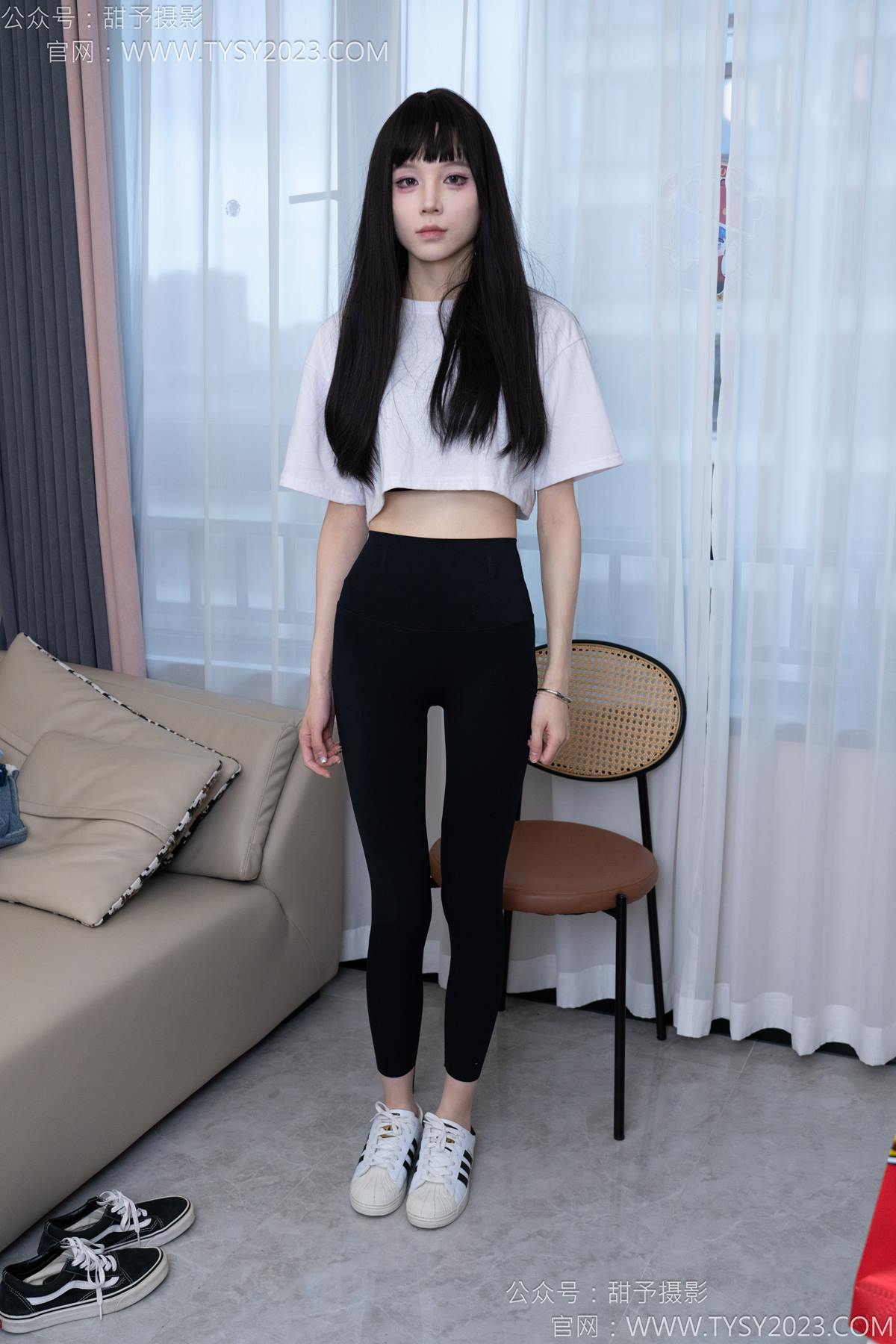 甜予摄影 NO.179 珞珞-高跟鞋、板鞋、人字拖、白棉袜[129P/2V/11.3GB]插图1