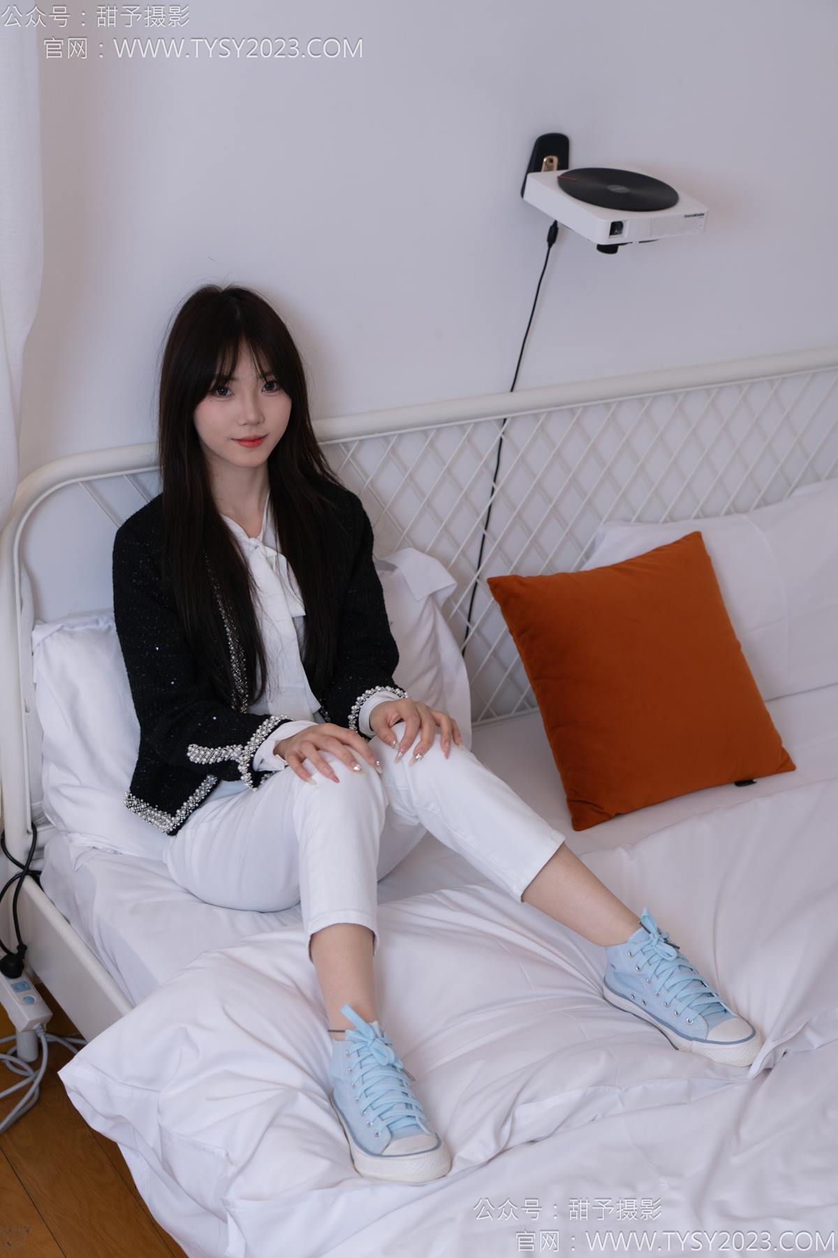 甜予摄影 NO.171 璇璇-帆布鞋、白棉袜、抖腿剧情[151P/2V/10.5GB]插图3