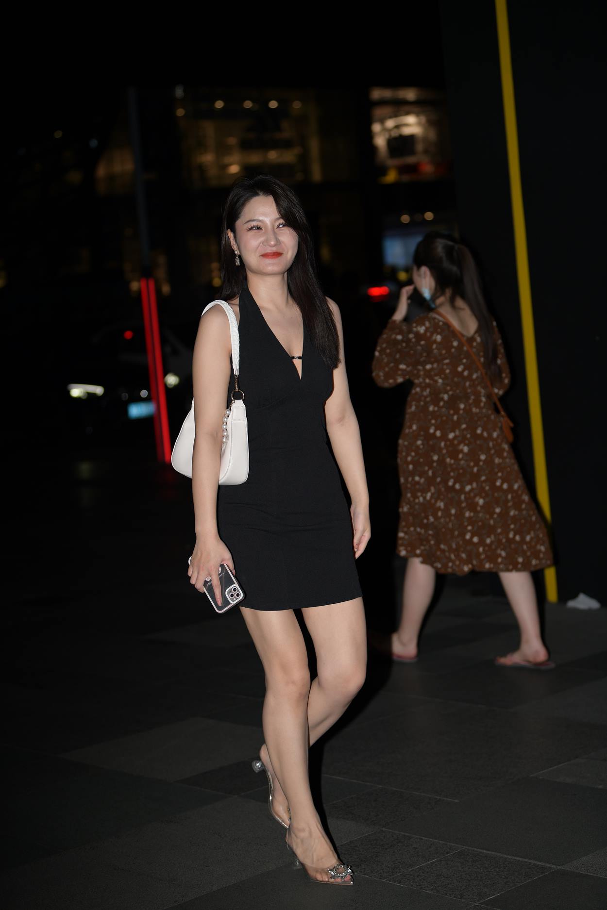 精选街拍作品 NO.5460 黑色吊带裙[124P/195MB]插图1