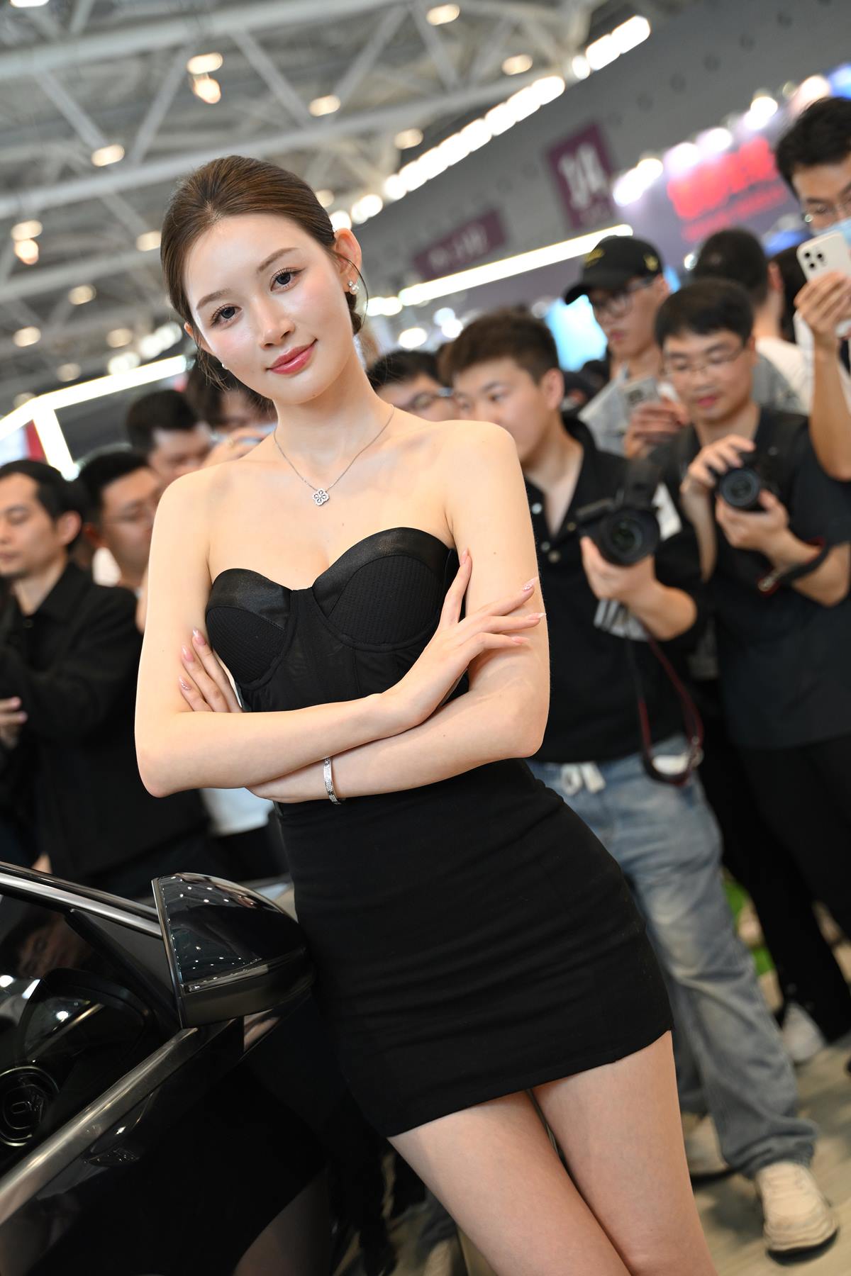 精选街拍作品 NO.5576 黑色抹胸裙[77P/142MB]插图2