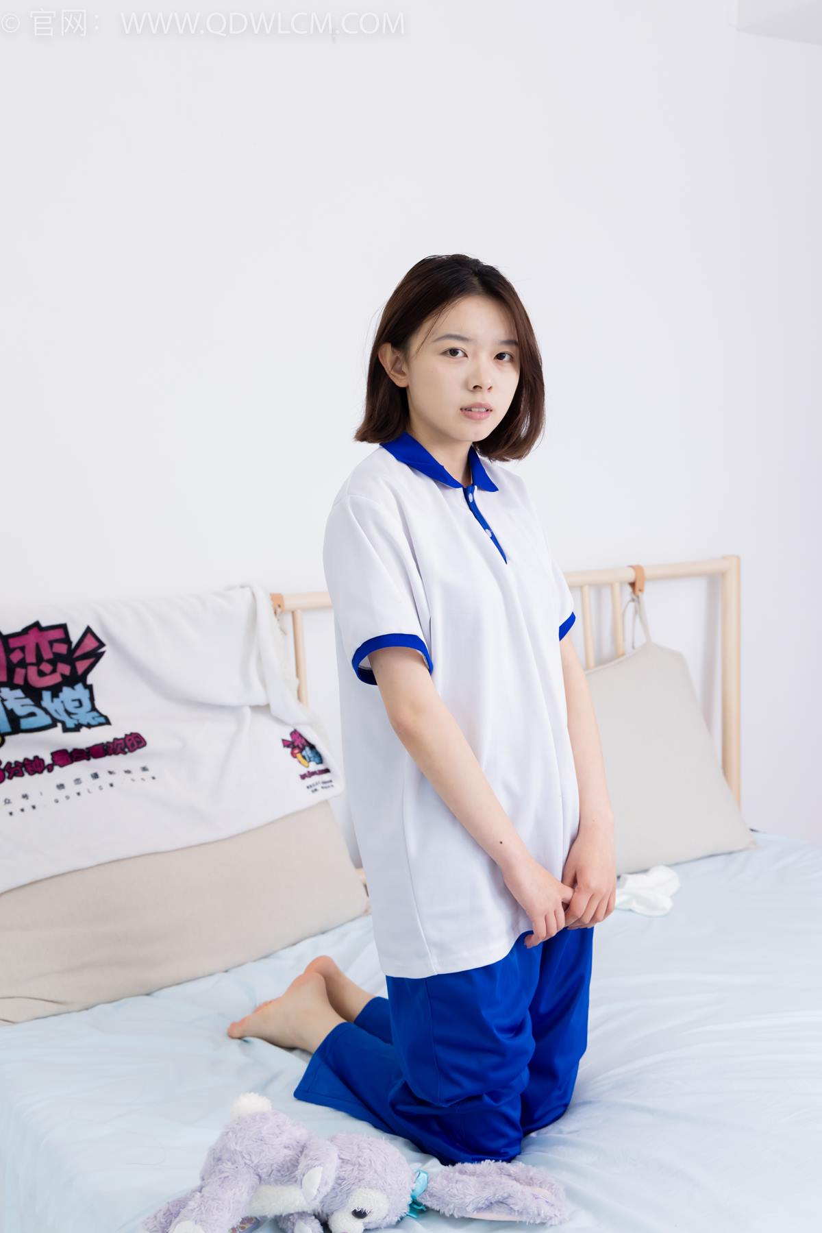 勿恋传媒 NO.2364 小悦-校服、板鞋、白棉袜、裸足[150P/1V/3.36GB]插图3