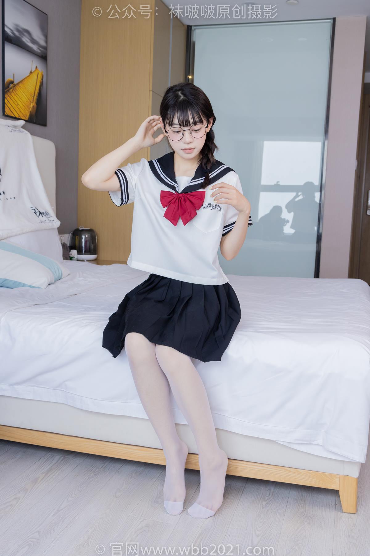 [BoBoSocks袜啵啵]NO.548 糯米-运动鞋、堆堆袜套、薄白丝、jk至服[145P/1V/6.08GB]插图1
