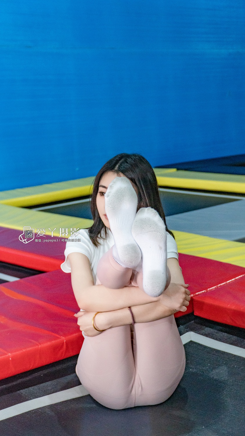 爱丫摄影zsl蹦床瑜伽裤白棉袜裸足原价79元[160P/1V/8.6G]插图7