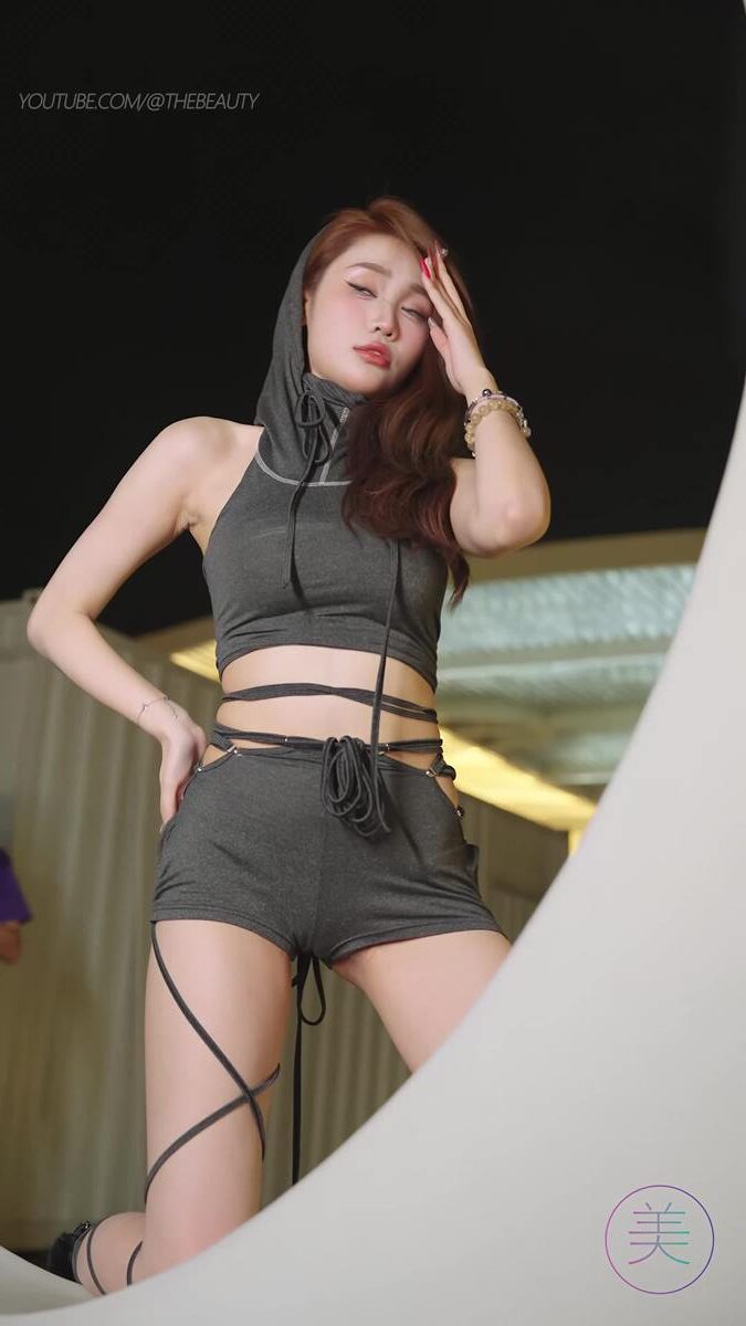 NO.1228 2024 深圳粤港澳大湾区车展 Model 车模随拍 79[1V/207MB]插图1